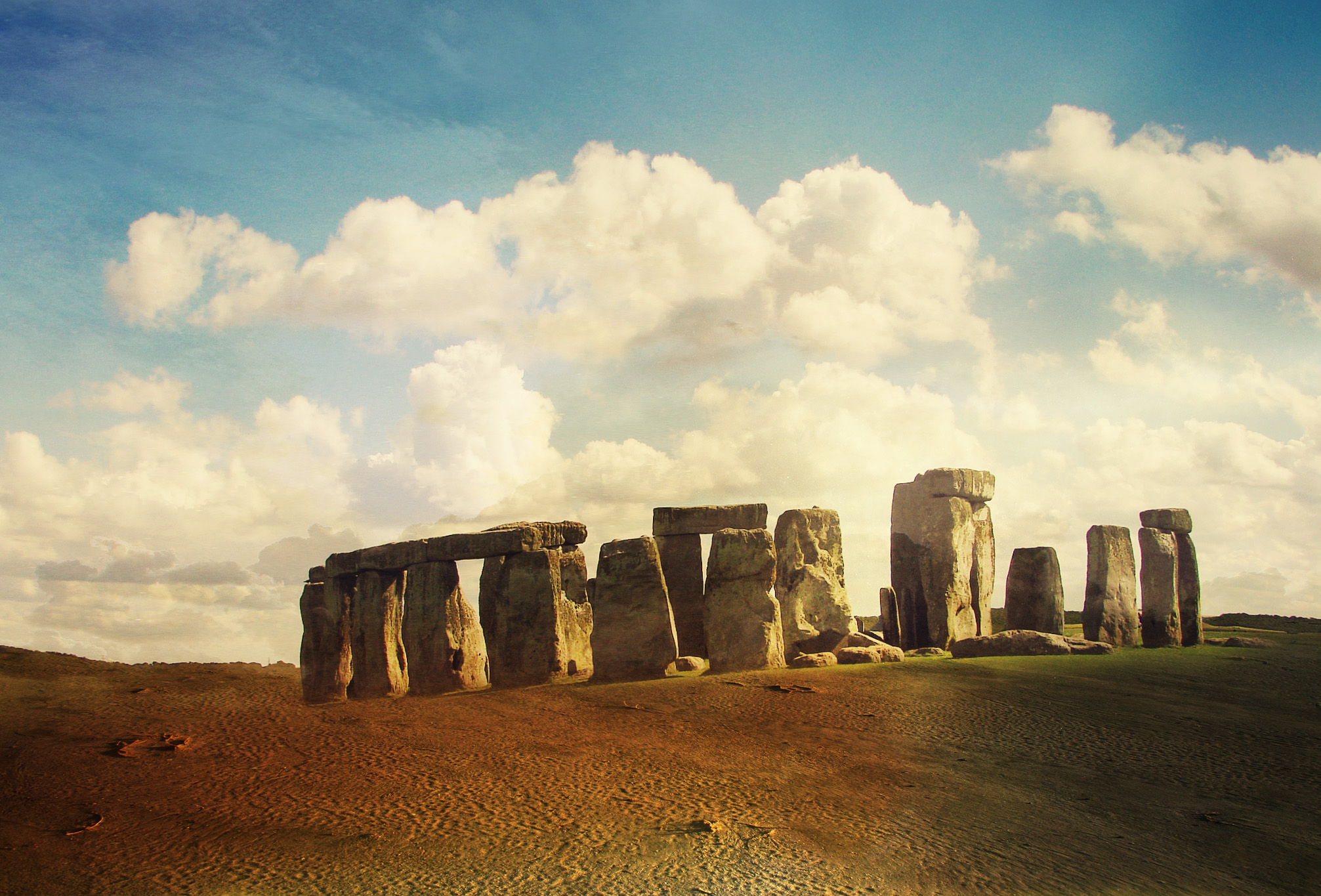 Man Made Stonehenge 2013x1365