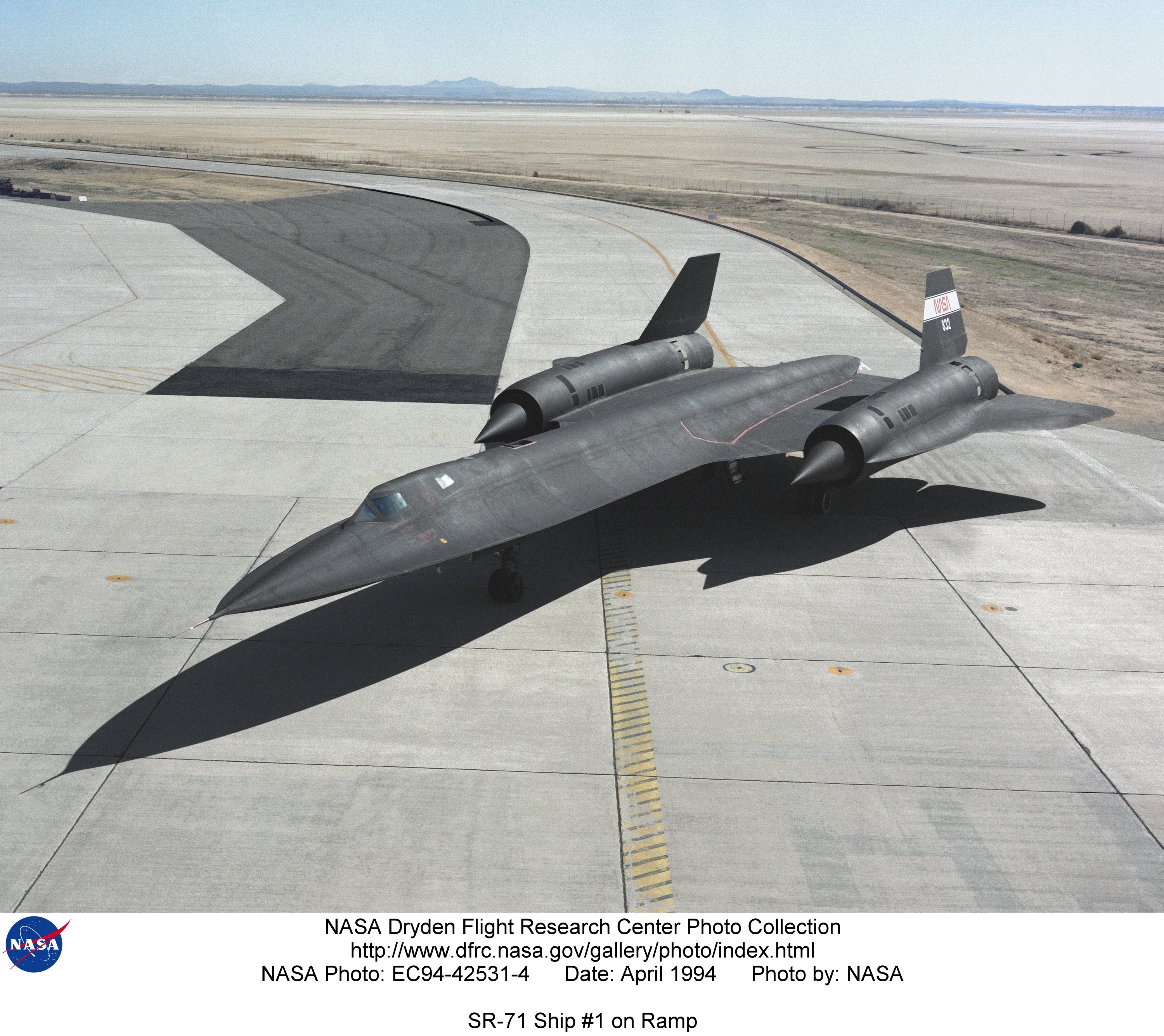 Military Lockheed SR 71 Blackbird 3000x2670