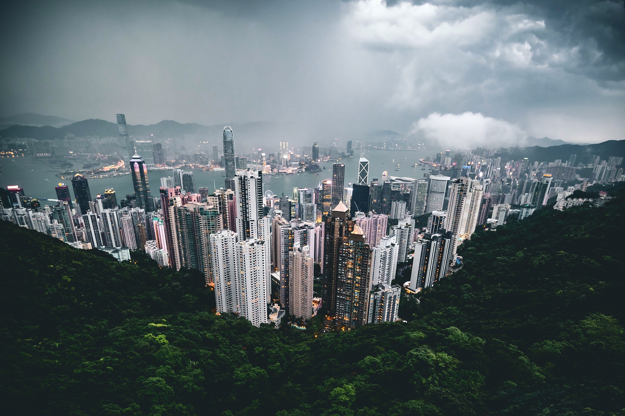 Building China City Cloud Hong Kong Skyscraper 2048x1365