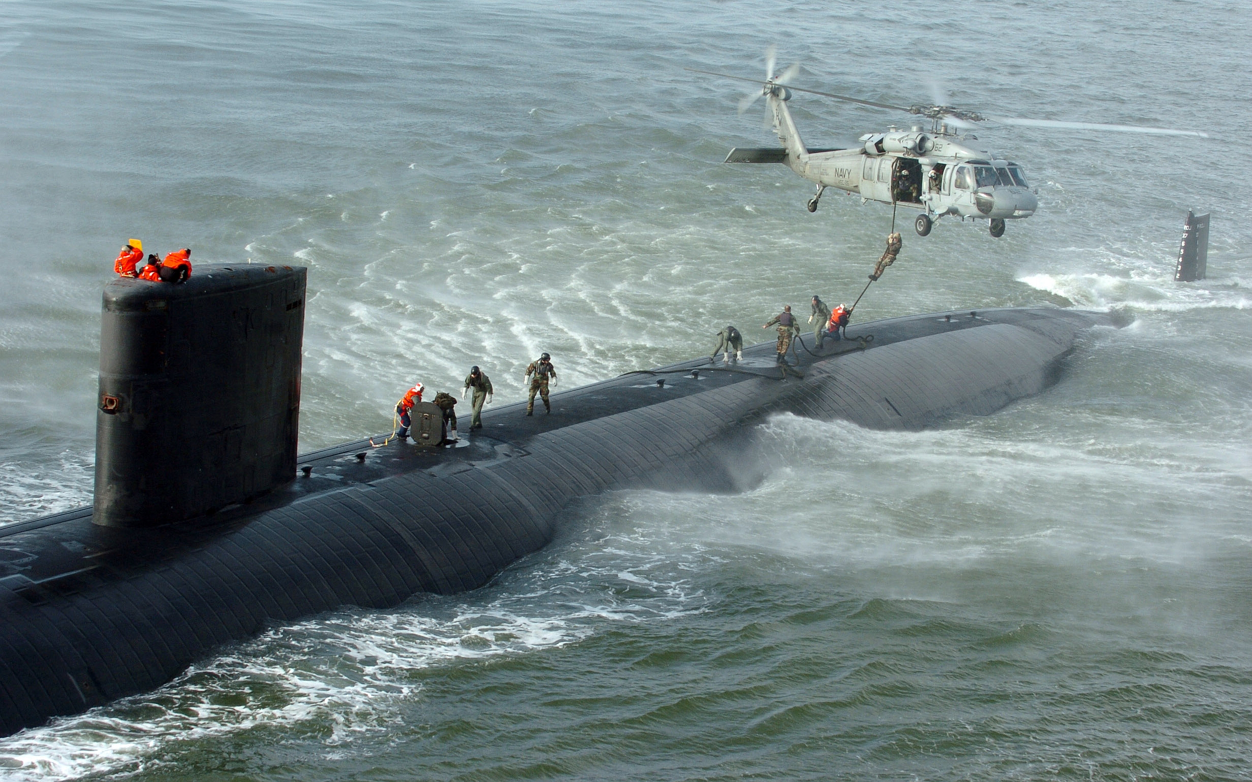 Helicopter Navy Soldier Submarine 2560x1600
