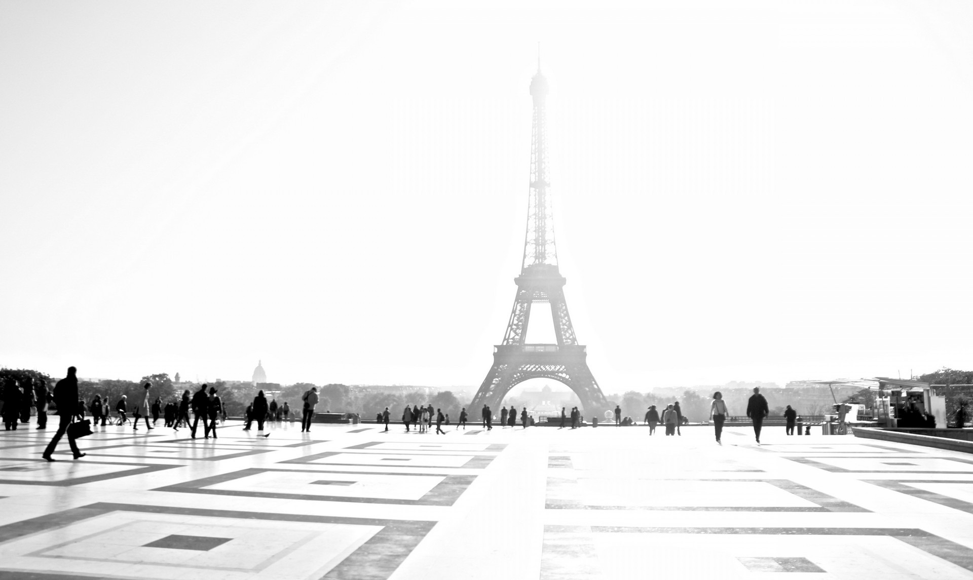 Eiffel Tower 1920x1145