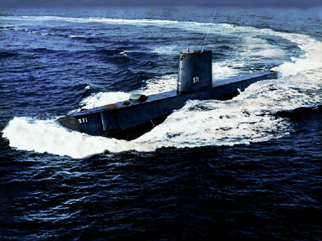 Submarine Uss Nautilus Ssn 571 1330x995