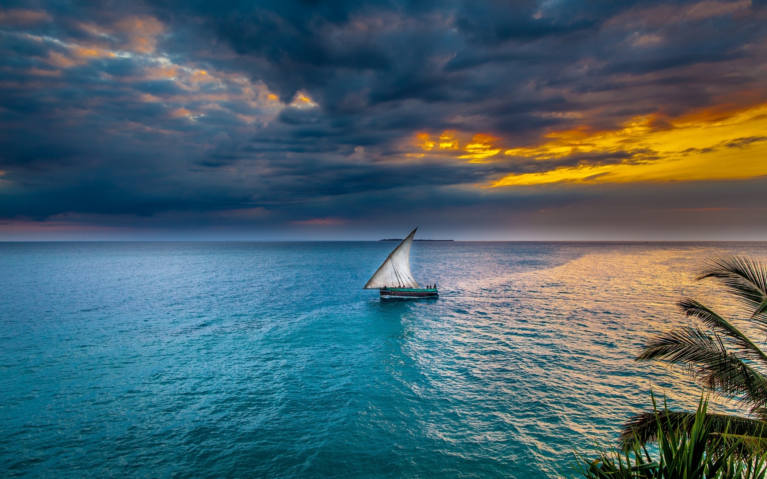 Blue Horizon Ocean Sailboat Sea Sky Sunset 2500x1563