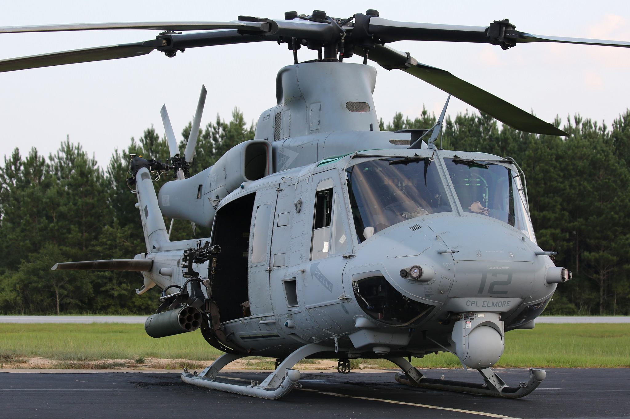 Attack Helicopter Bell Uh 1 Iroquois Helicopter 2048x1365