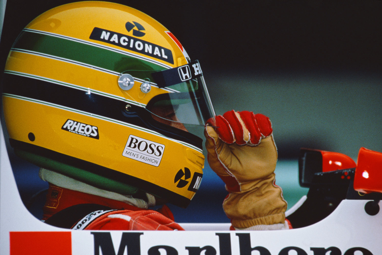 Ayrton Senna Helmet Gloves Formula 1 Mclaren Mp4 1500x1000