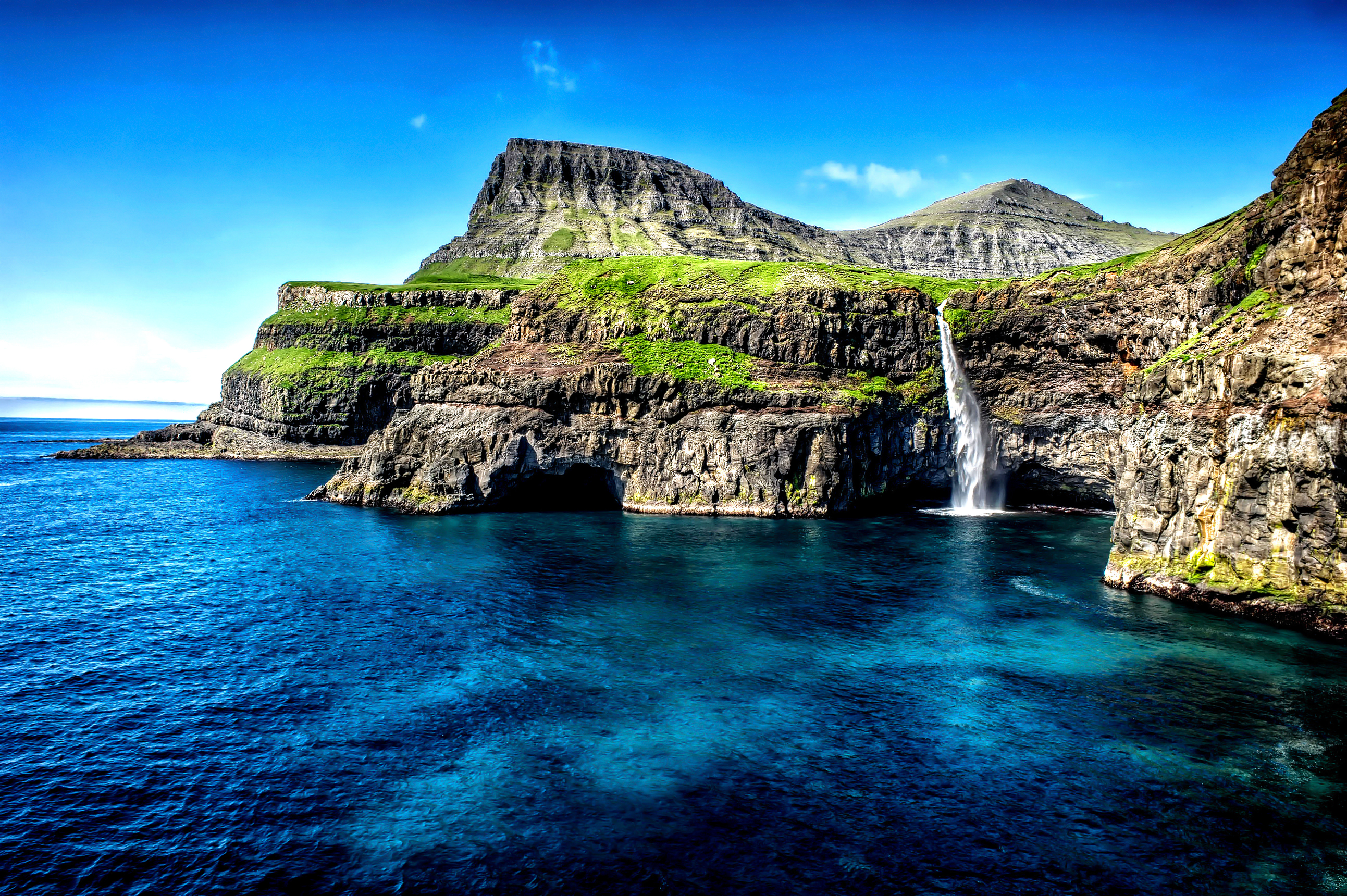 Cliff Coast Coastline Earth Hawaii Ocean Rock Sea Waterfall 2585x1720