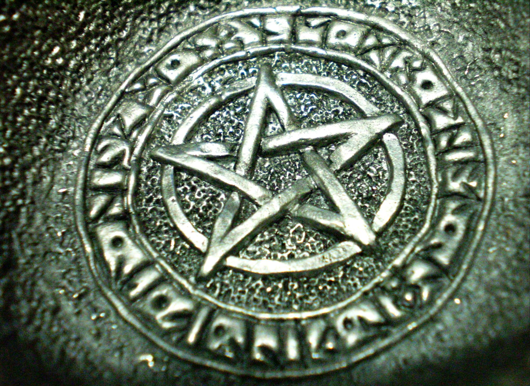 Occult Pagan Star Wiccan Witchcraft 2040x1488