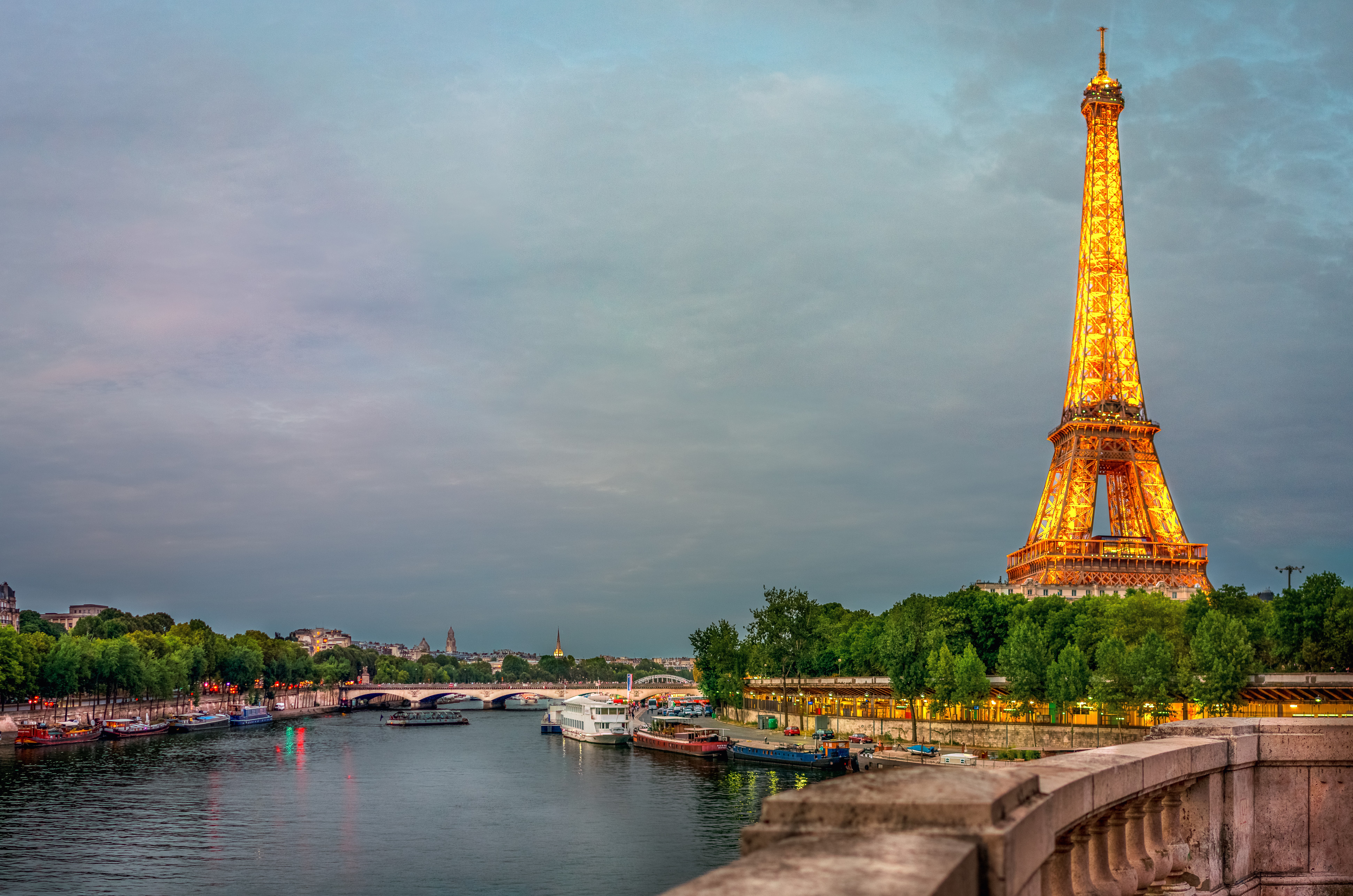Boat Eiffel Tower France Monument Paris Seine 7765x5143
