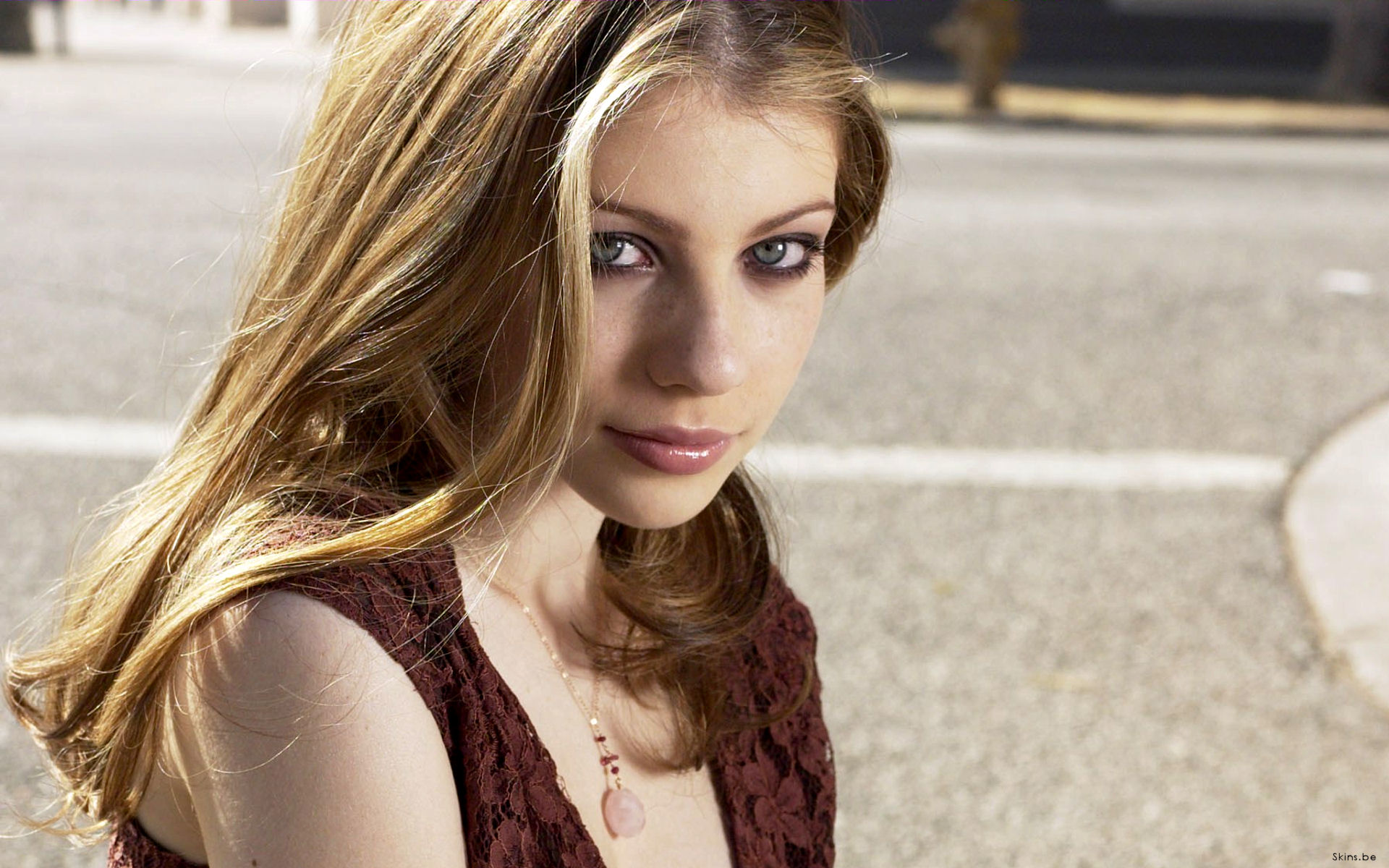 Michelle Trachtenberg 1920x1200