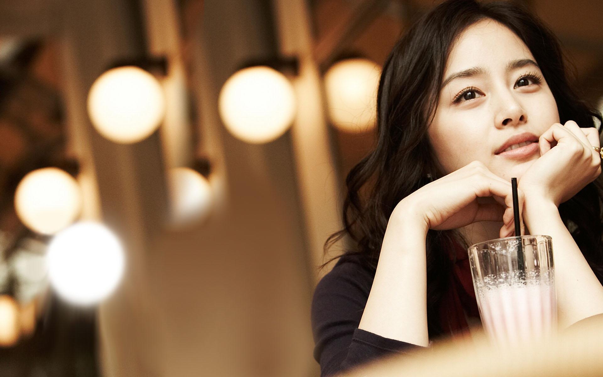 Cocktail Face Kim Tae Hee Korean 1920x1200