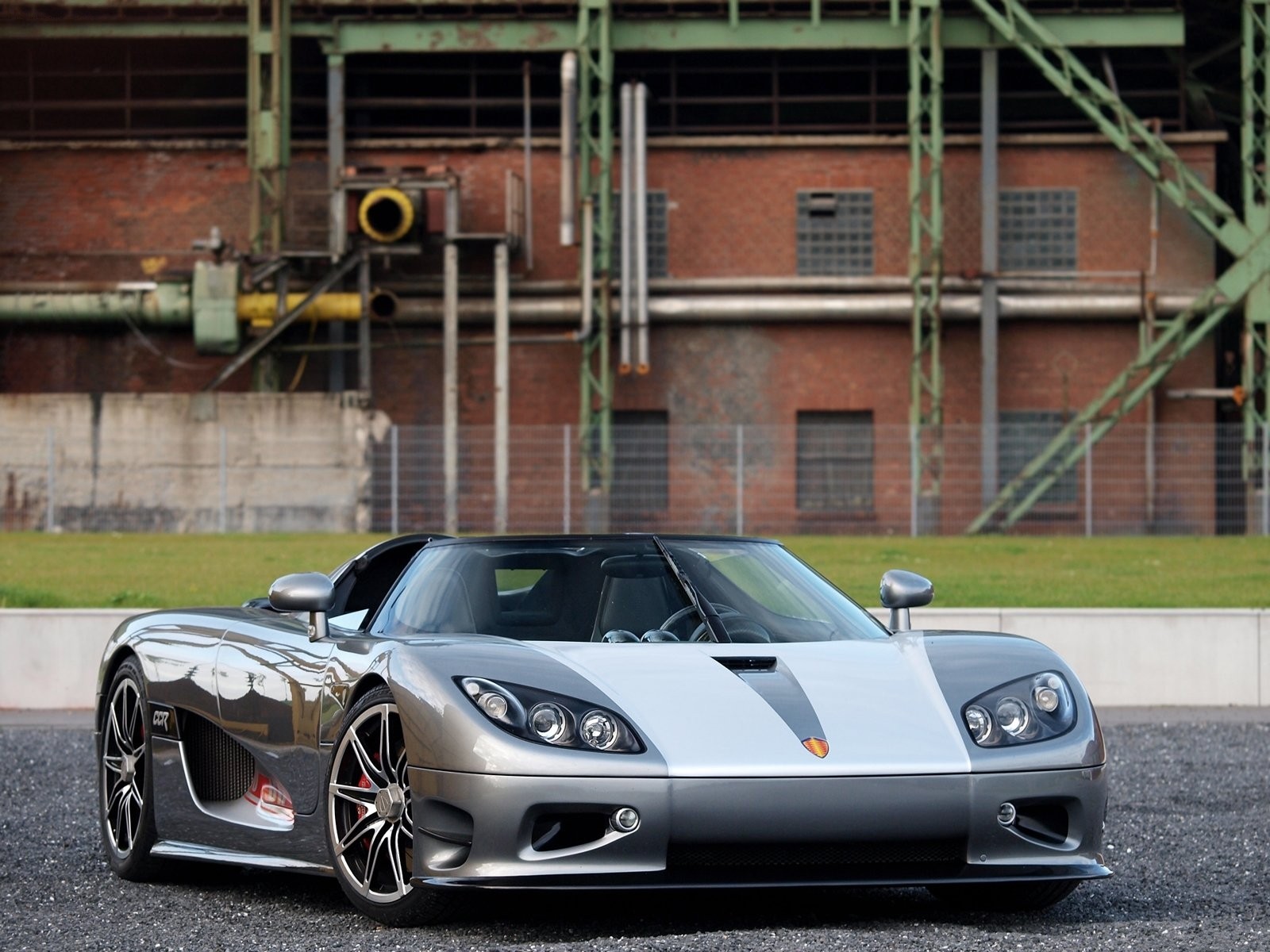 Vehicles Koenigsegg 1600x1200