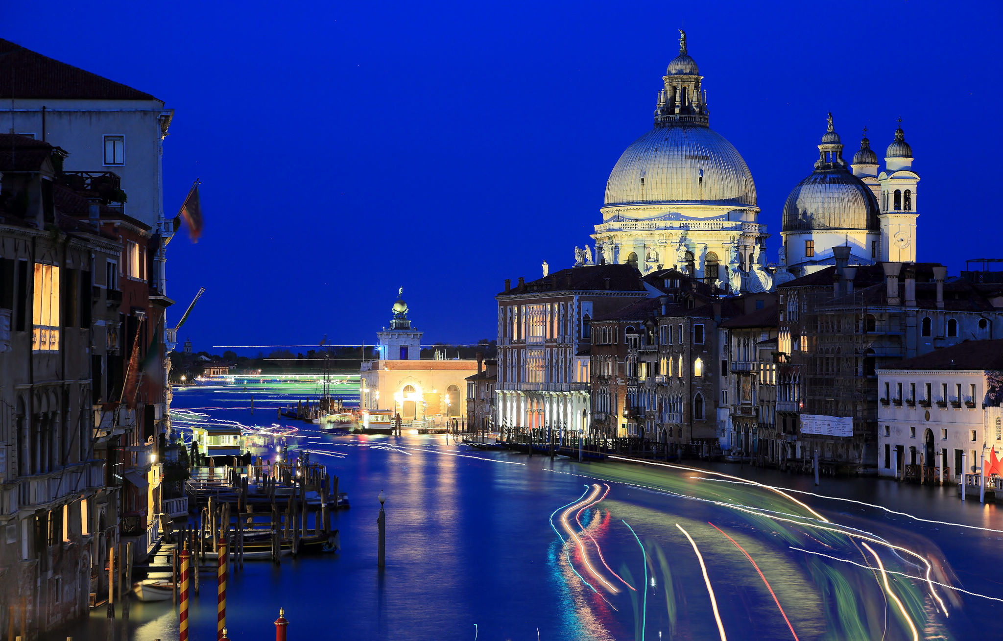 Building City Grand Canal Italy Light Night Time Lapse Venice 2048x1309