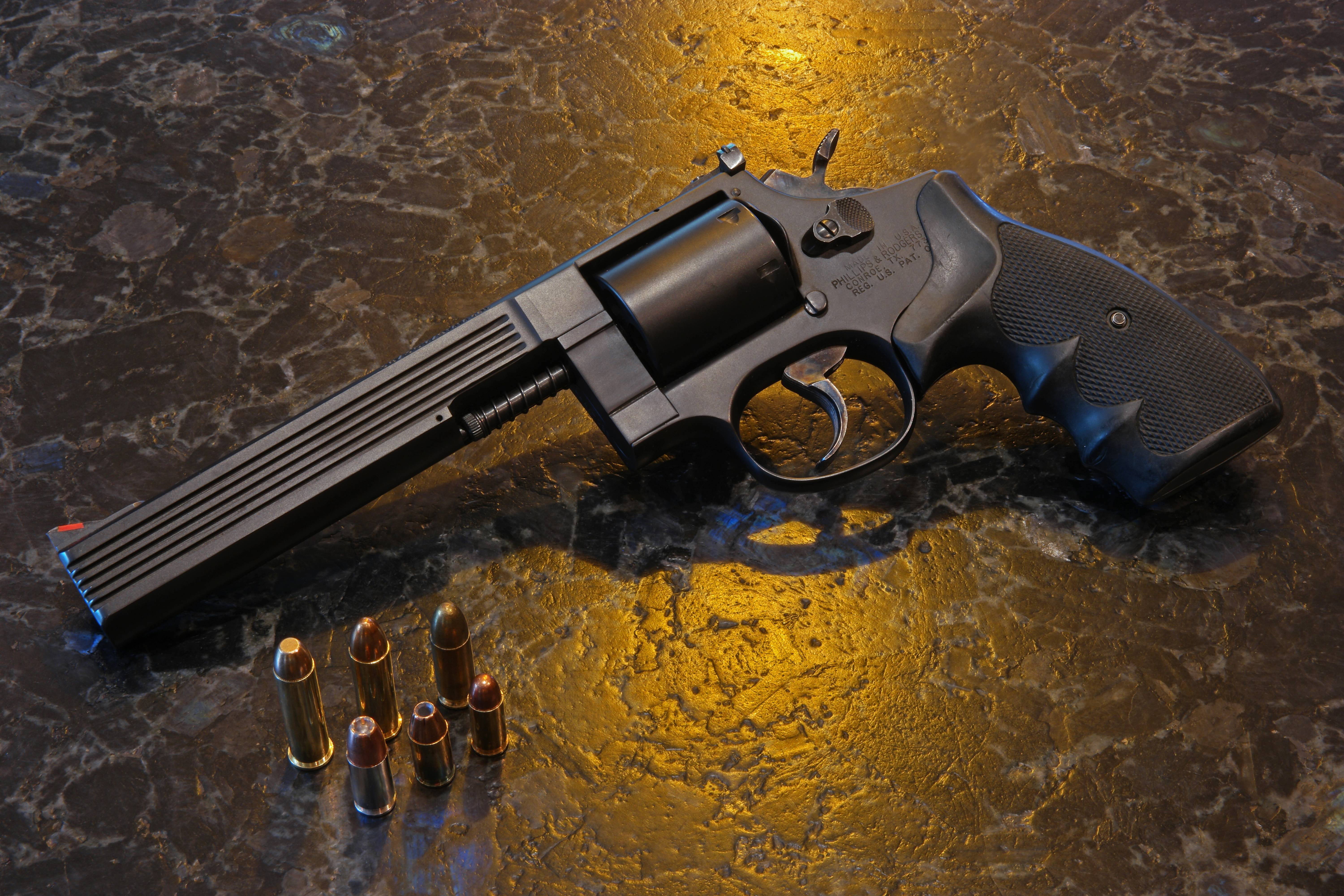 Weapons Revolver 6000x4000