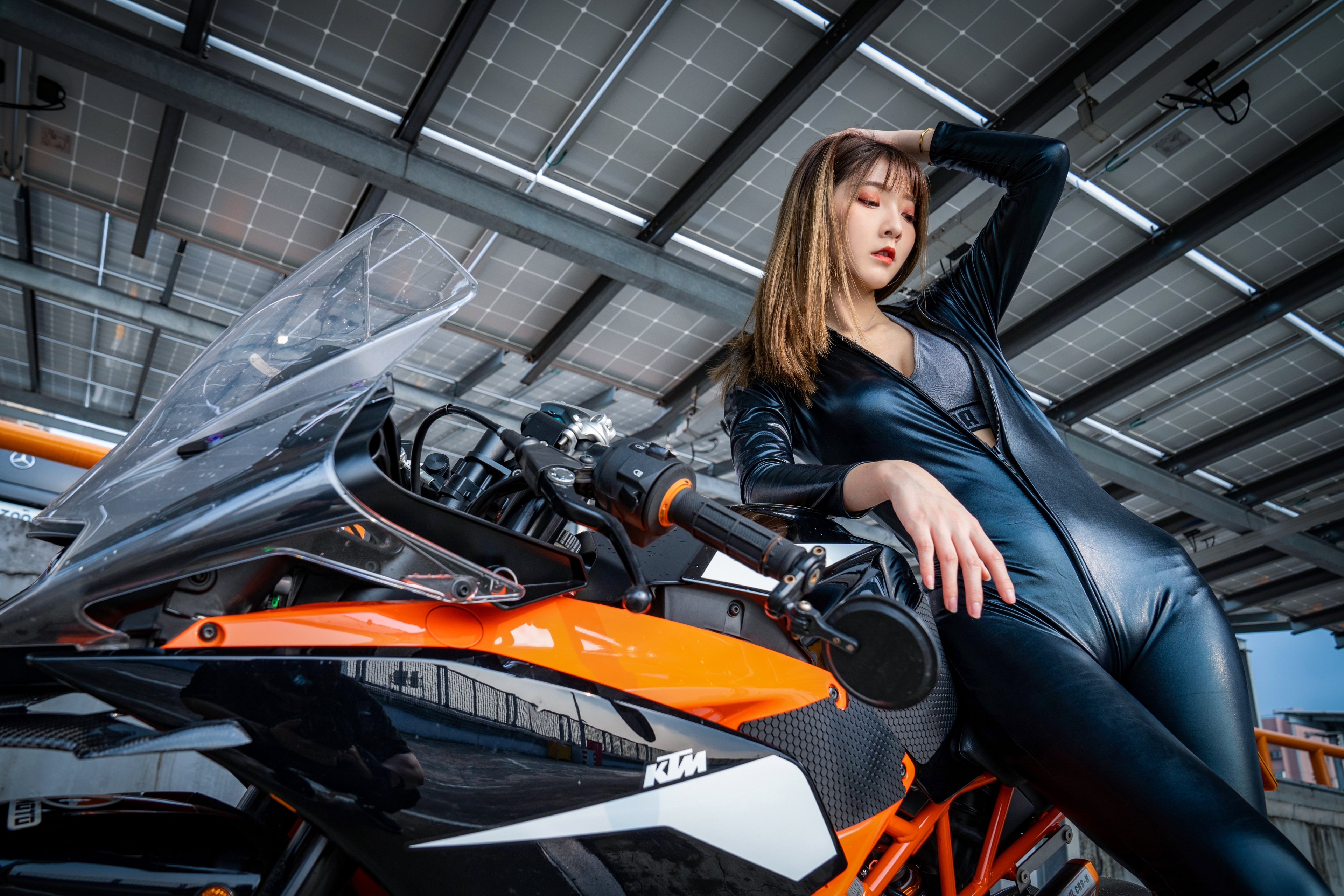 Women Model Asian Women With Motorcycles Motorcycle Brunette Parted Lips Hand On Head Bangs Leather  3840x2560