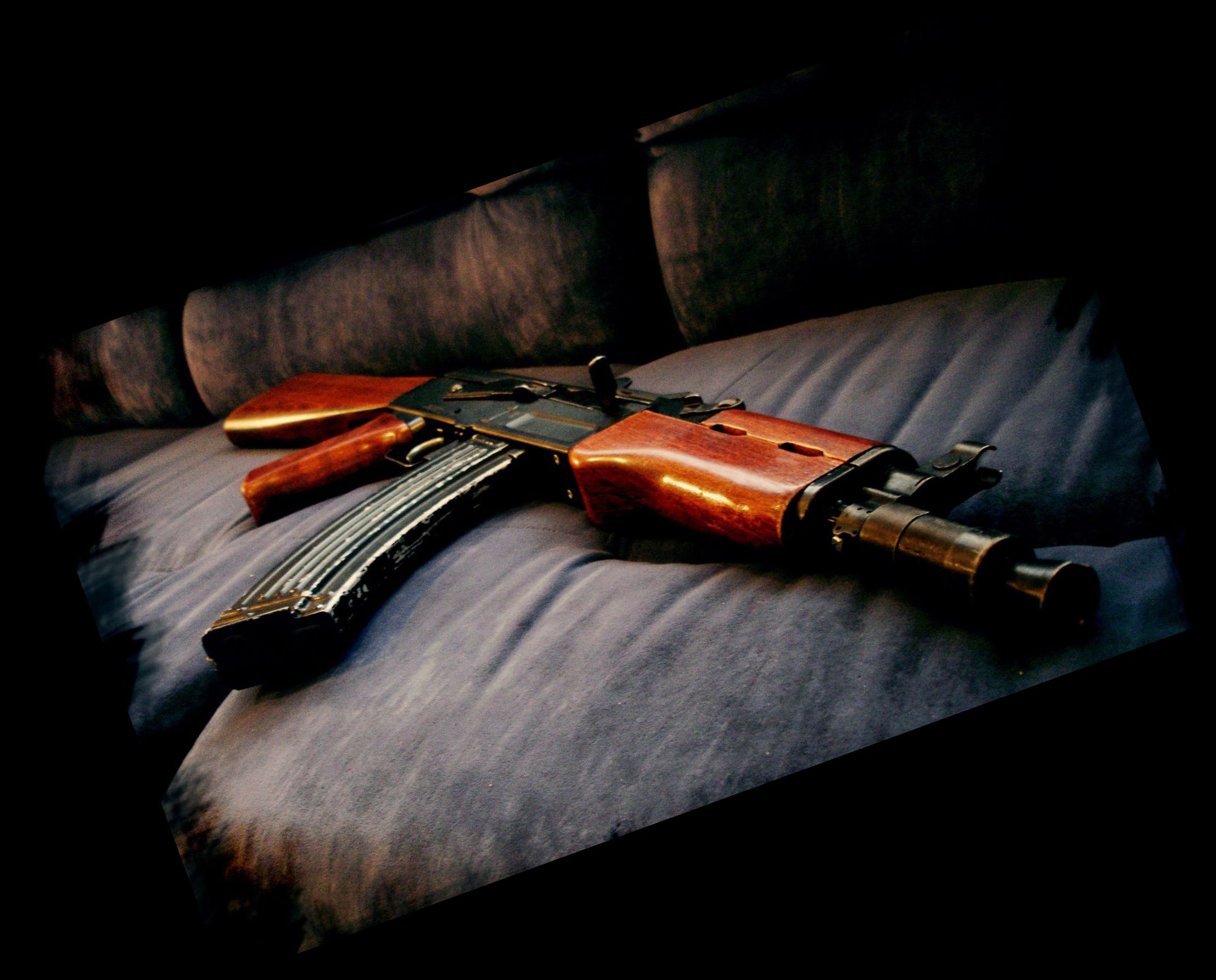 Weapons AK 47 2215x1786