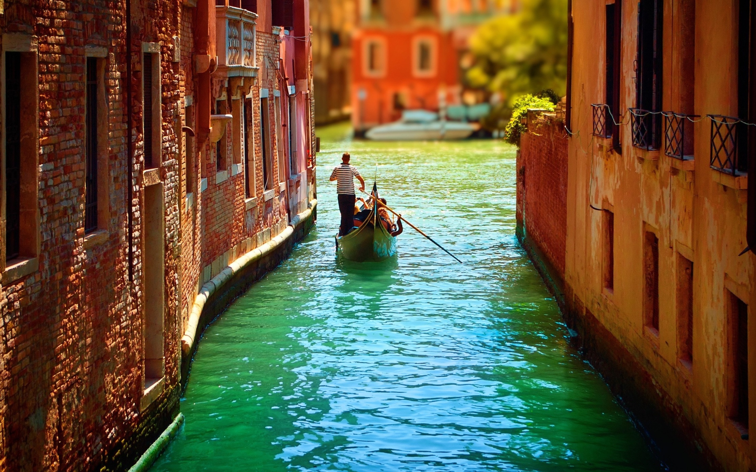 Canal Gondola Italy Venice Water 2560x1600