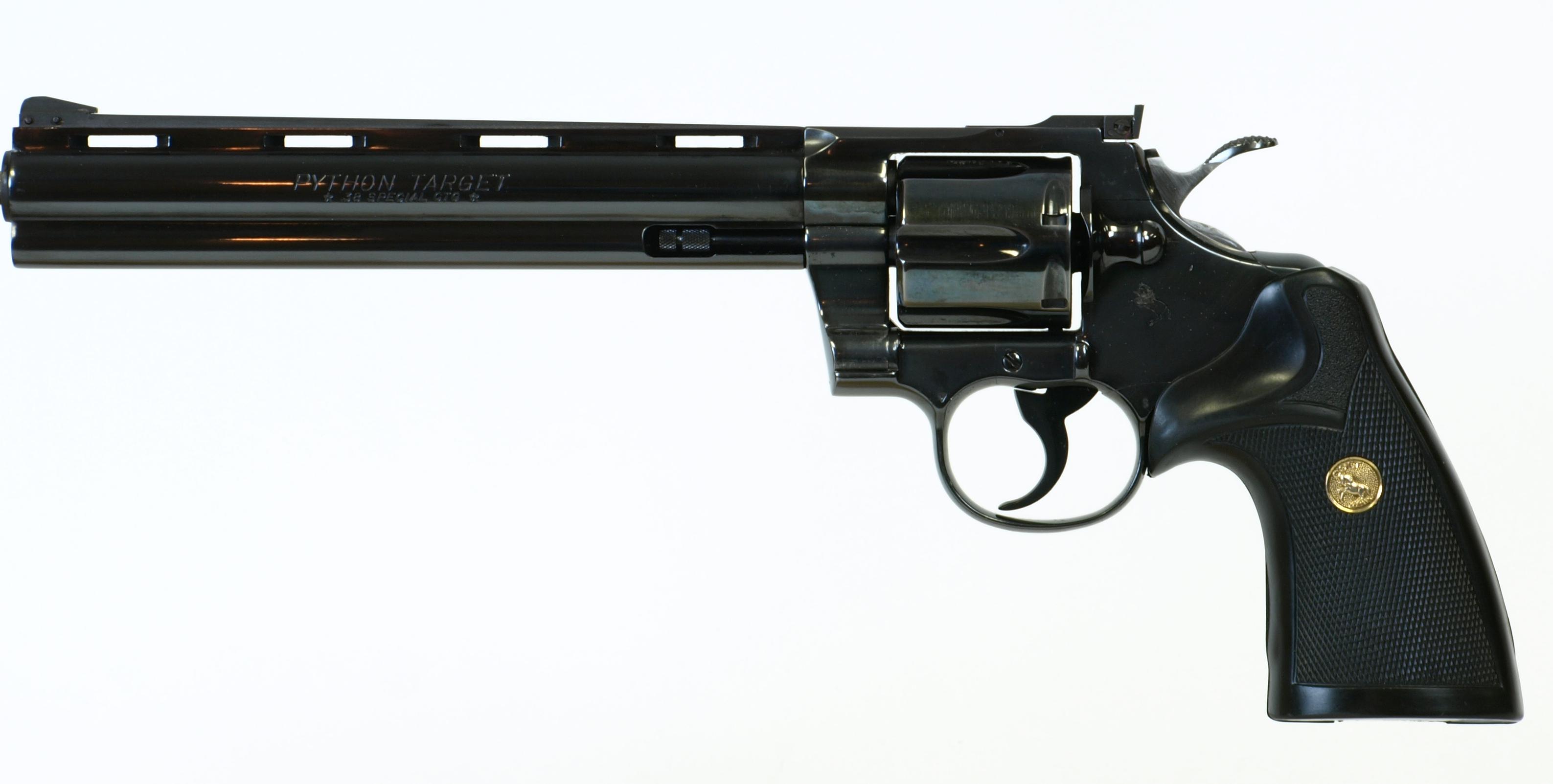 Weapons Colt Python Revolver 3174x1603