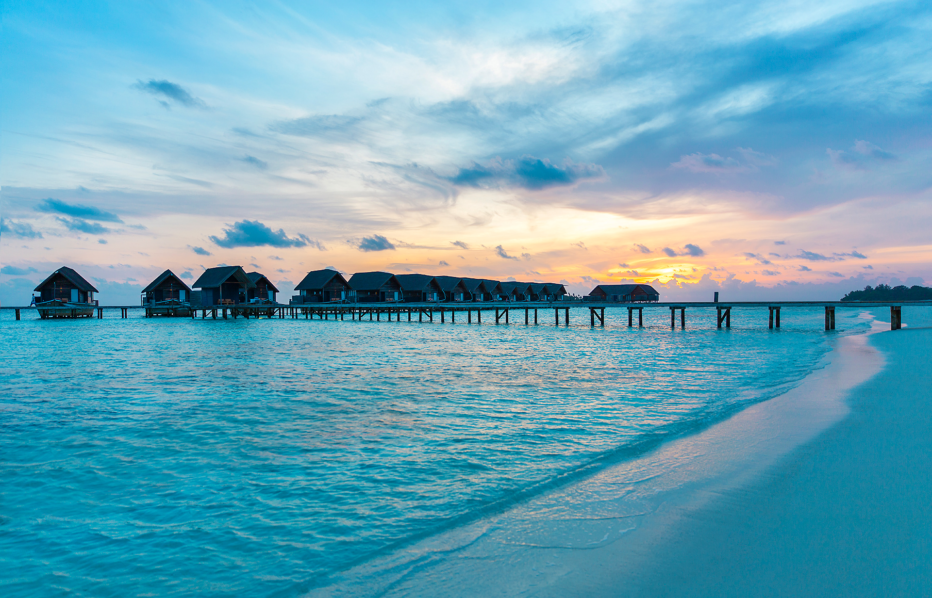 Bungalow Hut Maldives Ocean Resort Sea Sunset 1920x1233