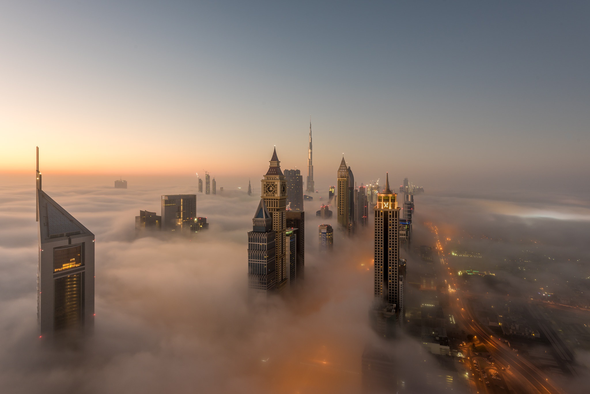 Aerial Cityscape Dubai Fog Skyscraper United Arab Emirates 2048x1367