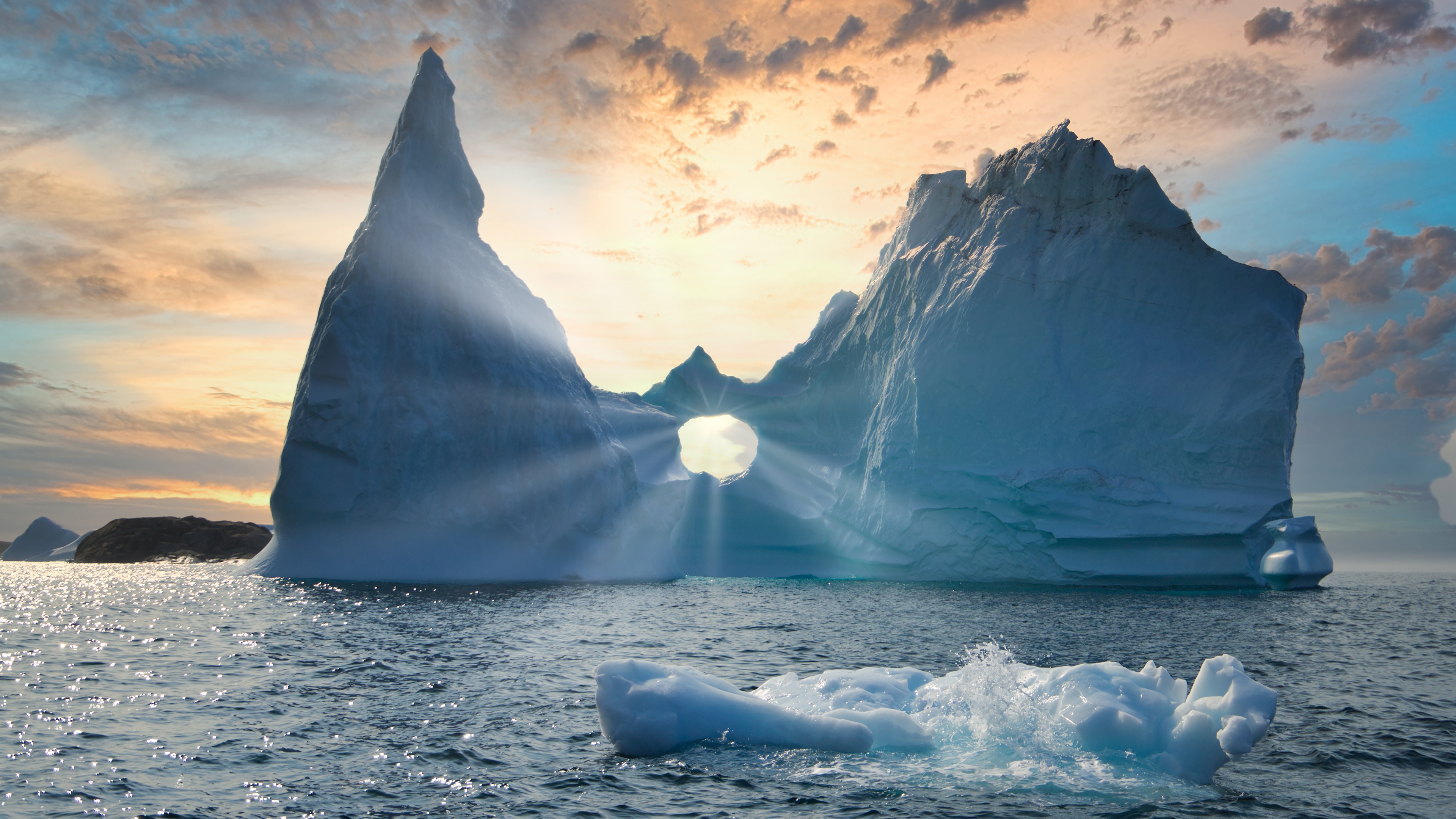 Iceberg Sunbeam 3840x2160