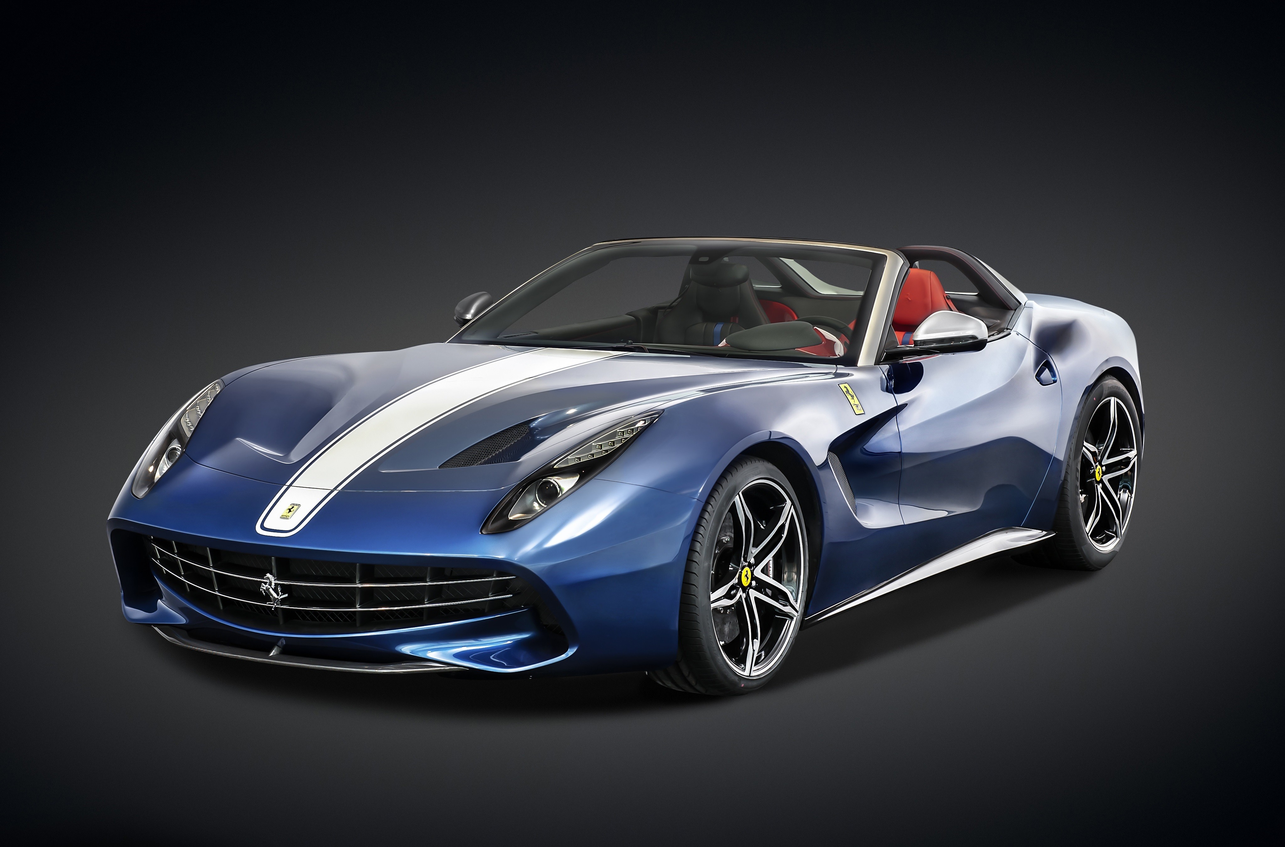 Blue F60 Ferrari 4096x2700