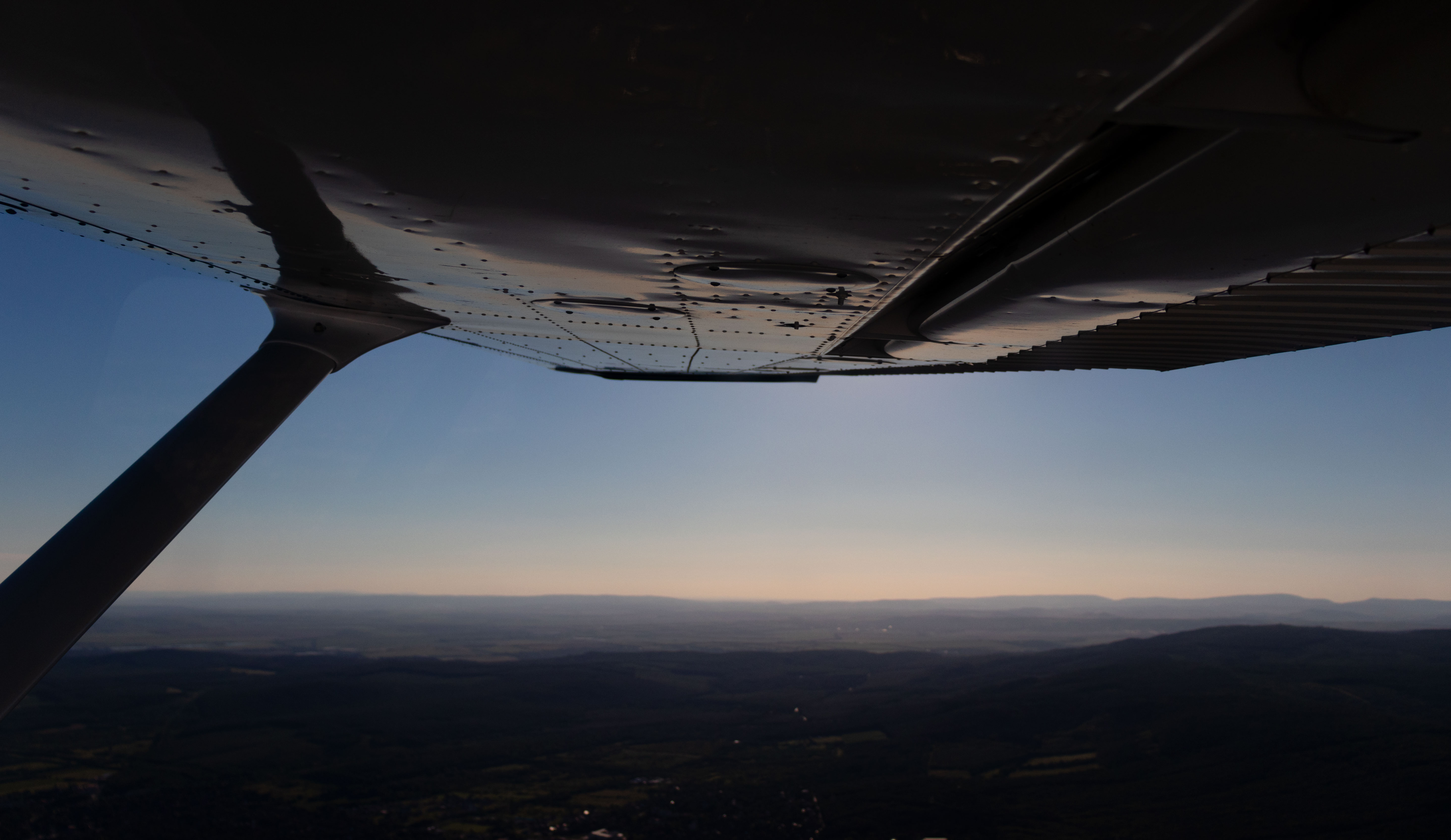 Cessna Budapest Aircraft Hills Hill Wings 5751x3330