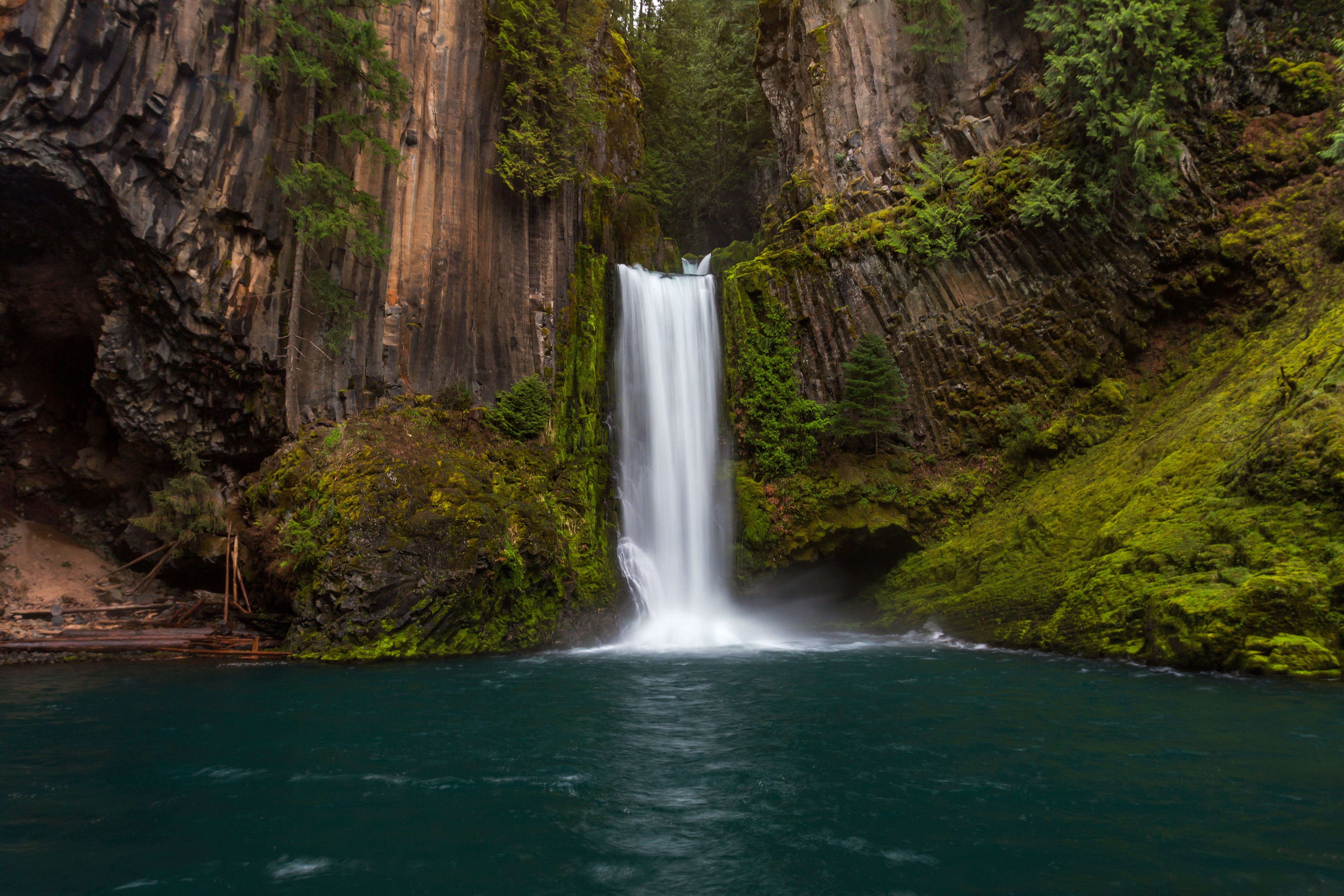 Cliff Nature Oregon Toketee Falls Waterfall 4867x3245