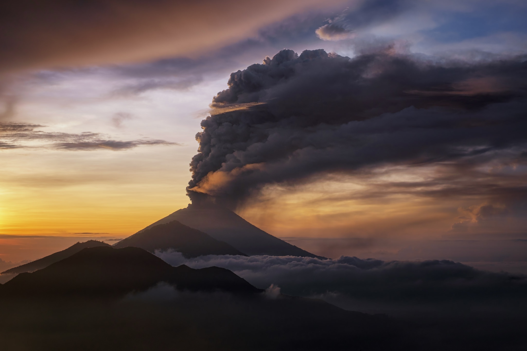 Landscape Mountain Sky Smoke Volcano 2048x1365
