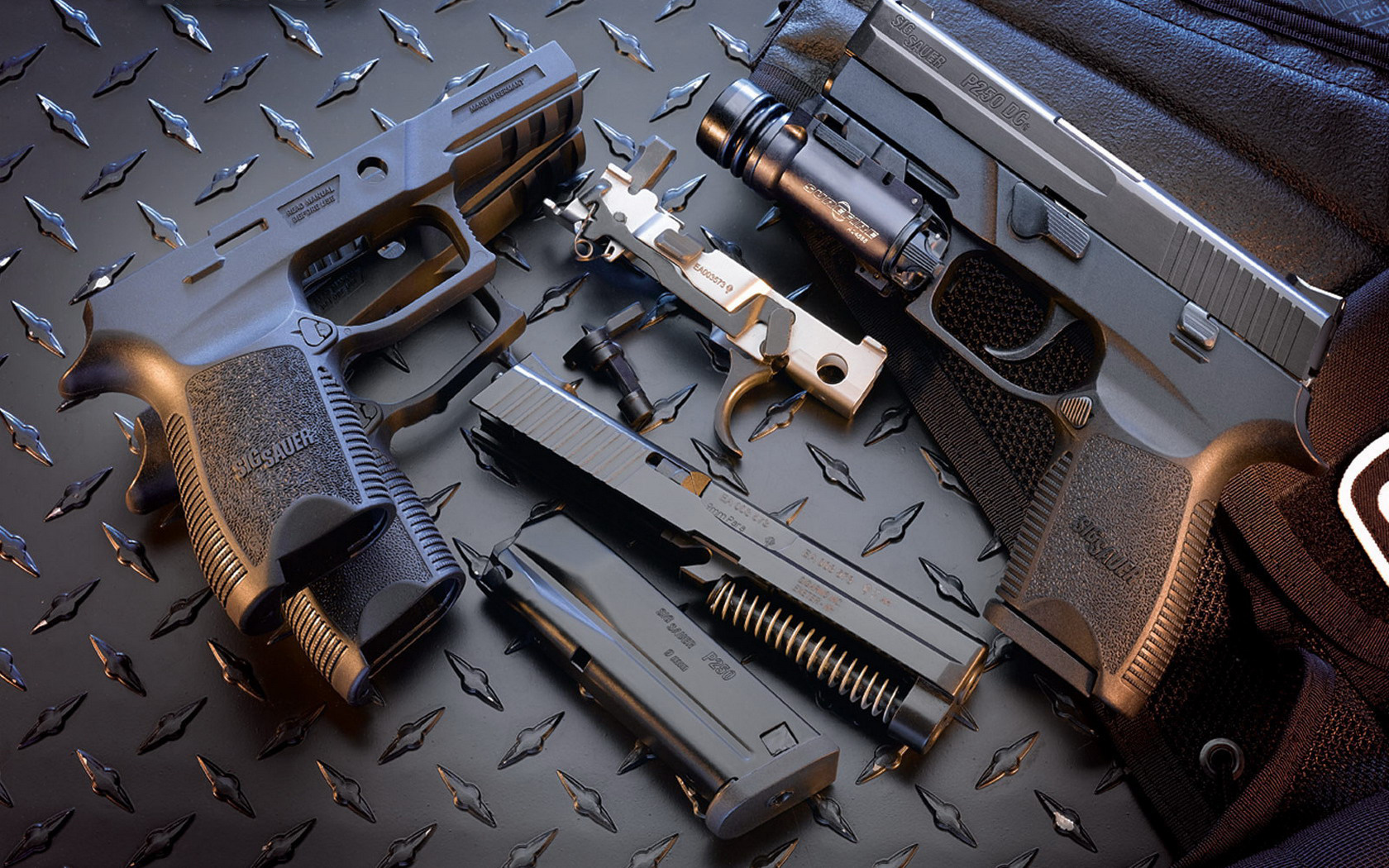 Weapons Sig Sauer Pistol 1680x1050