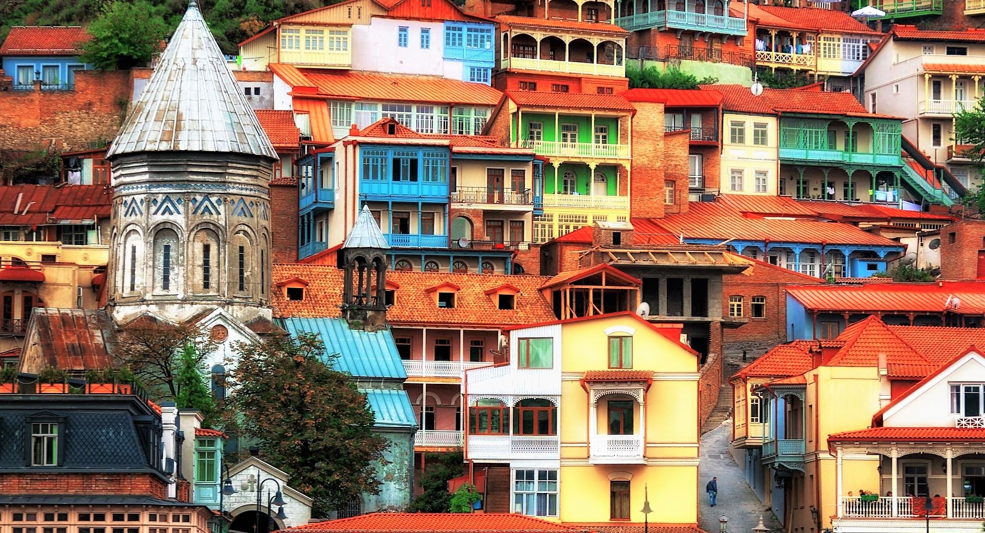 Colorful Georgia House Tbilisi Town 1920x1040