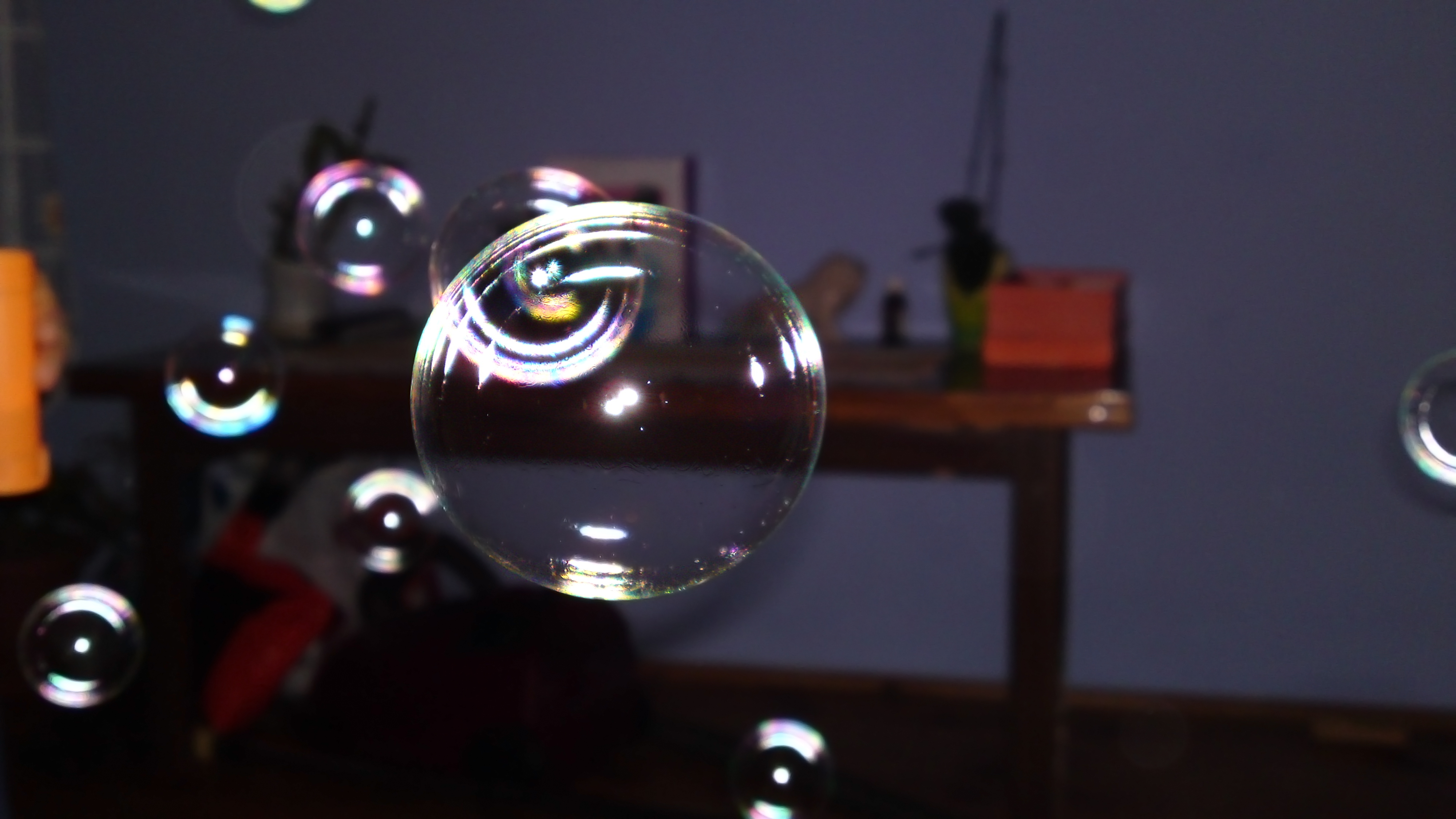 Abstract Bubble 4000x2250