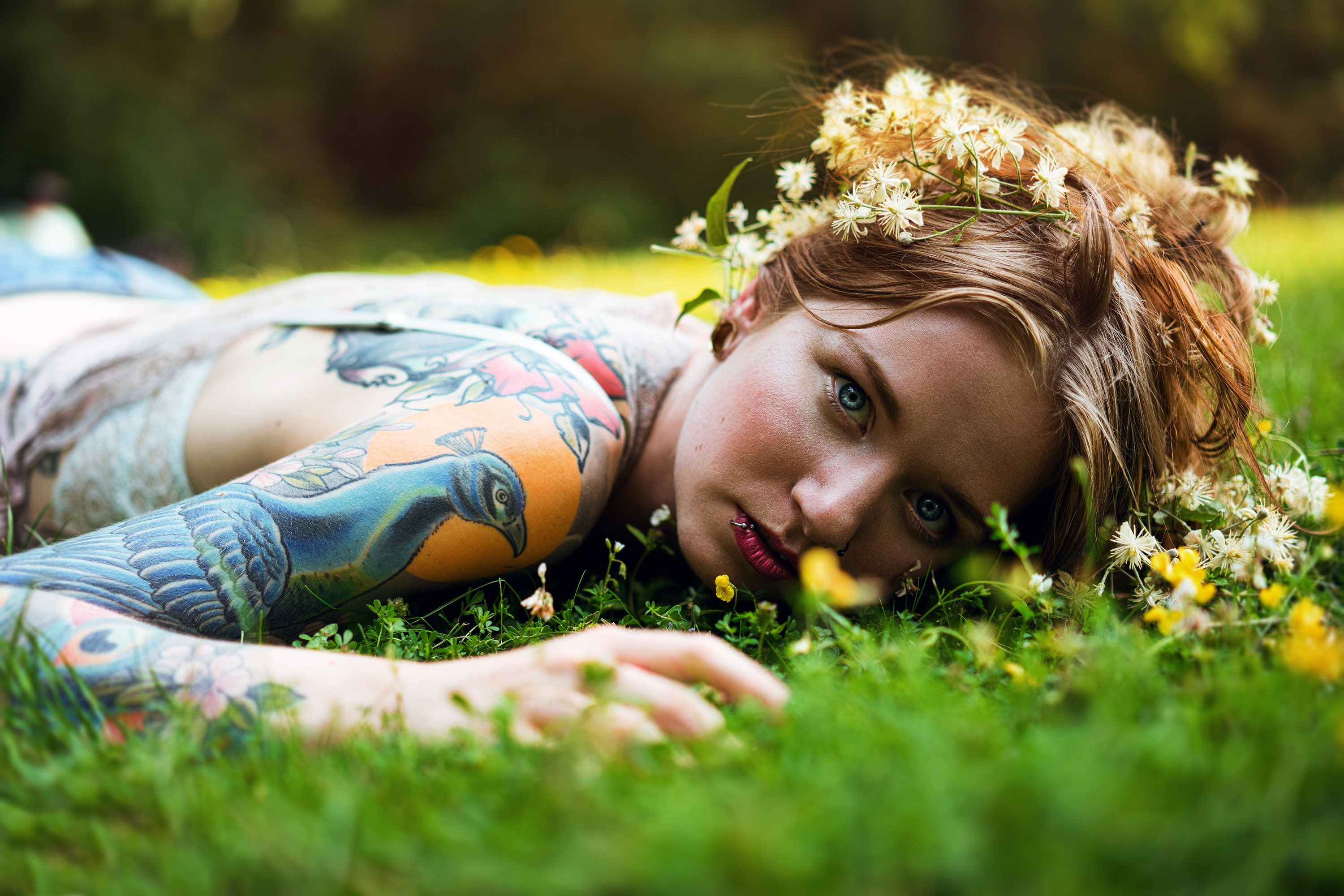 Blue Eyes Girl Lying Down Model Redhead Tattoo Woman 3000x2000