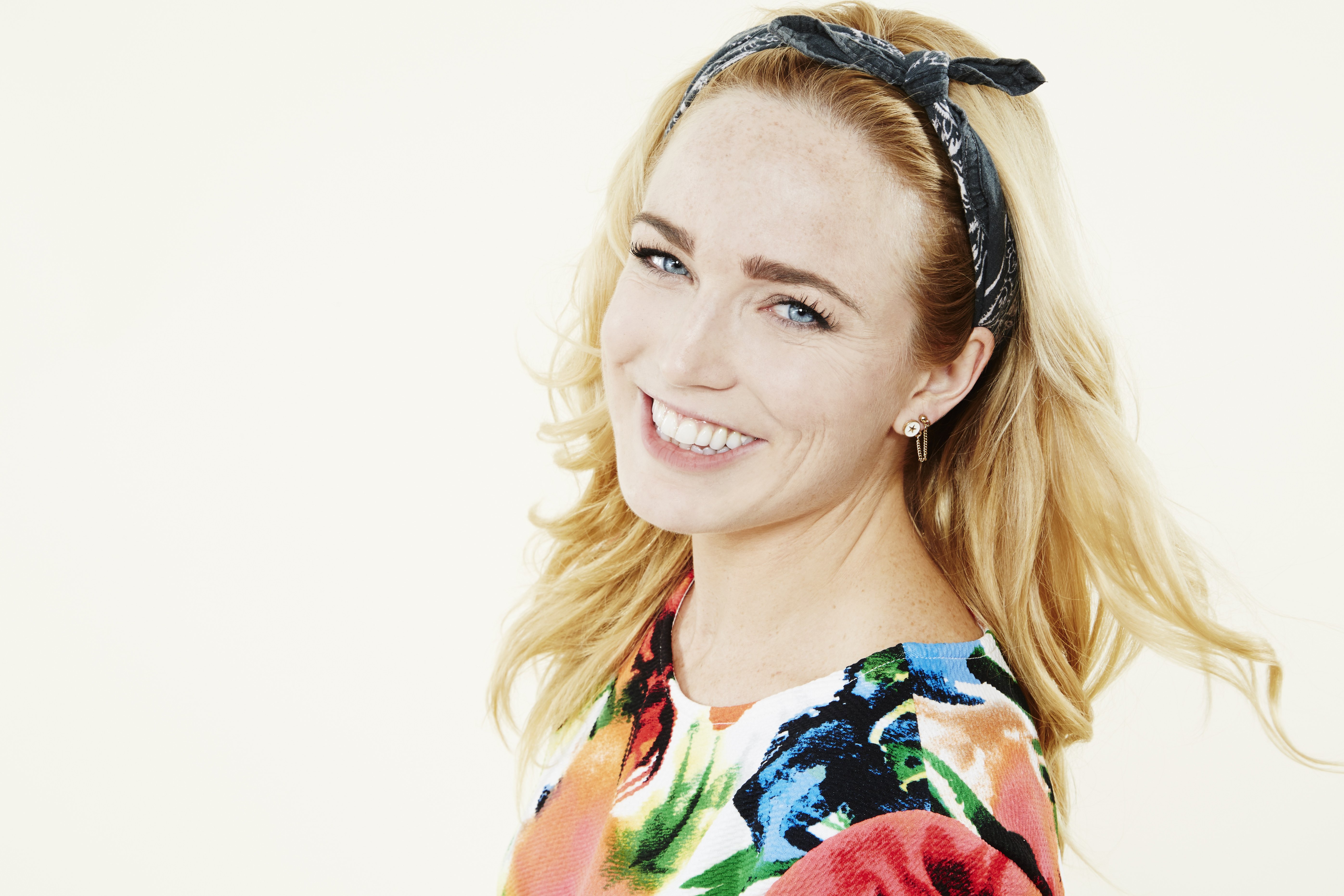 Actress American Blonde Blue Eyes Caity Lotz Face Smile 5585x3723