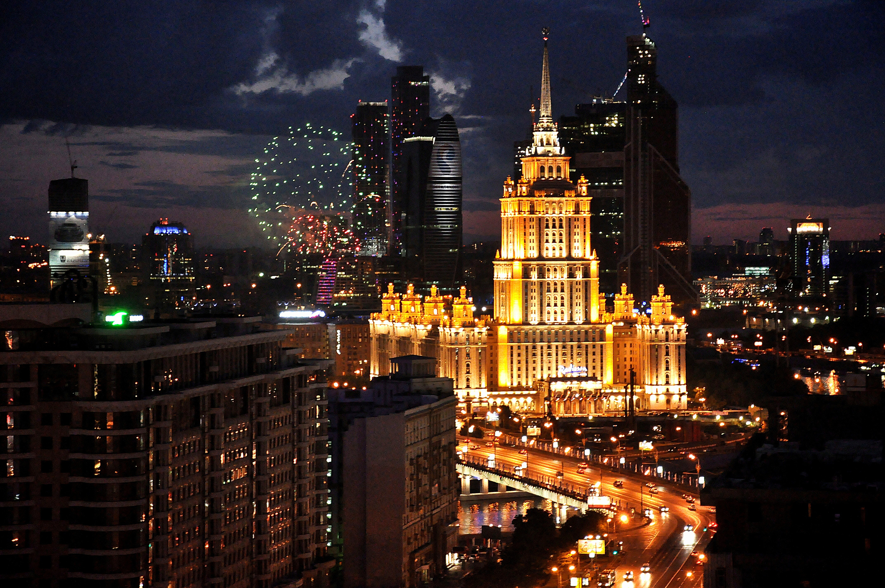 Building Fireworks Light Moscow Night Russia Skyscraper 3000x1993