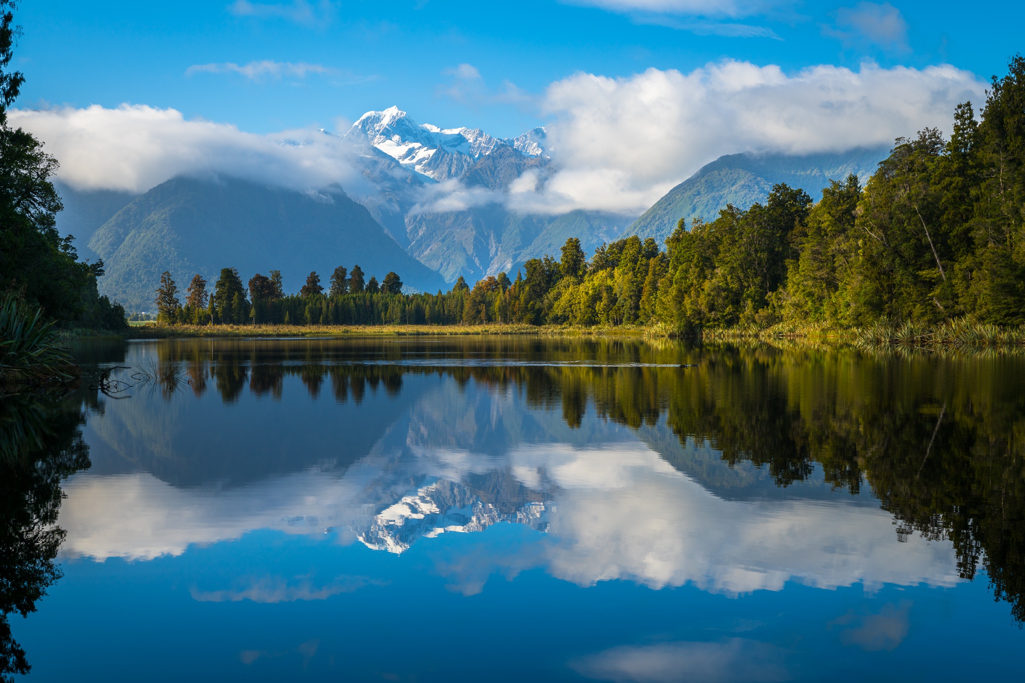 Aoraki Mount Cook Cloud Lake Matheson Mountain New Zealand Reflection 2048x1365