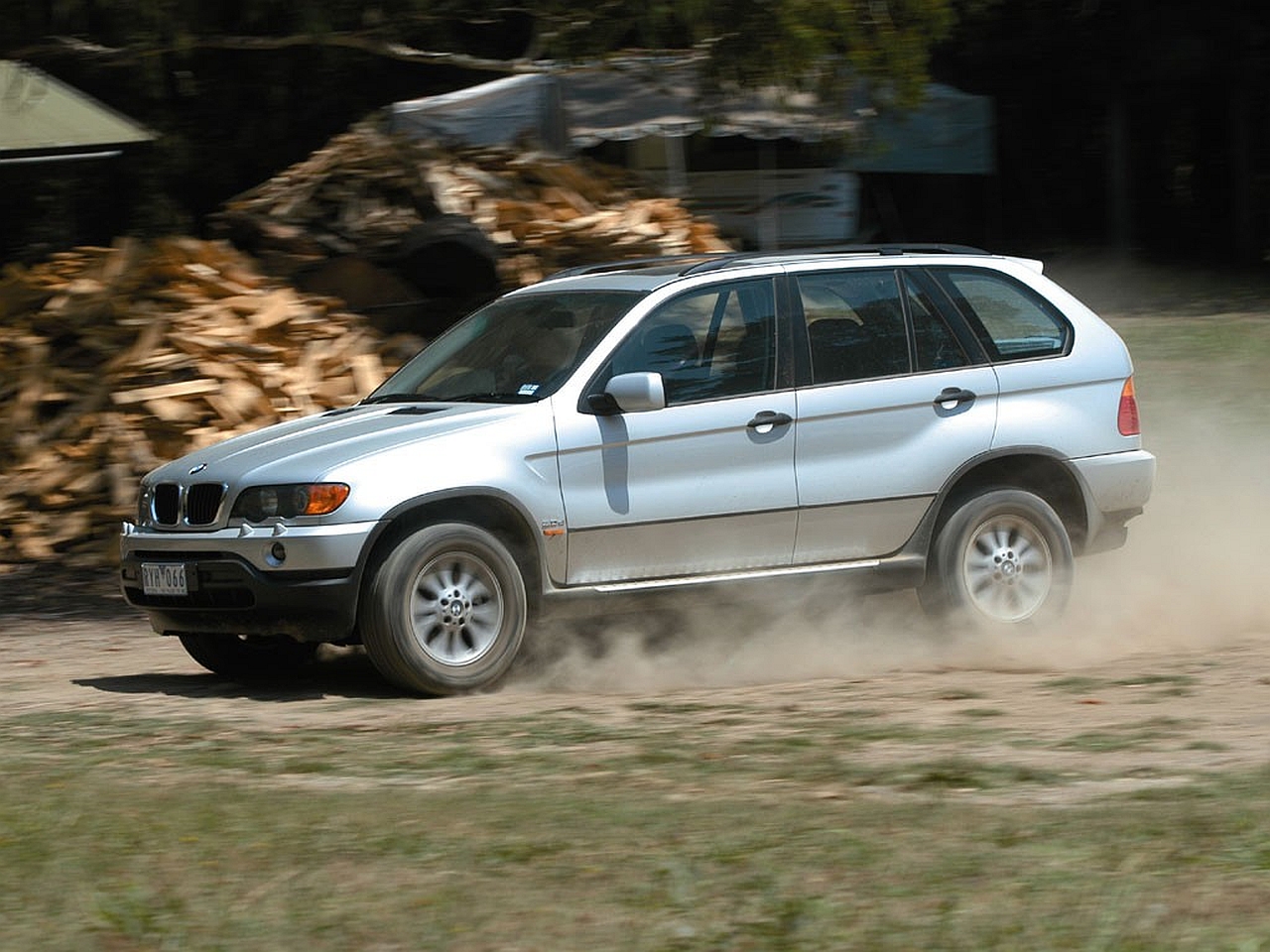 Vehicles BMW X5 1280x960