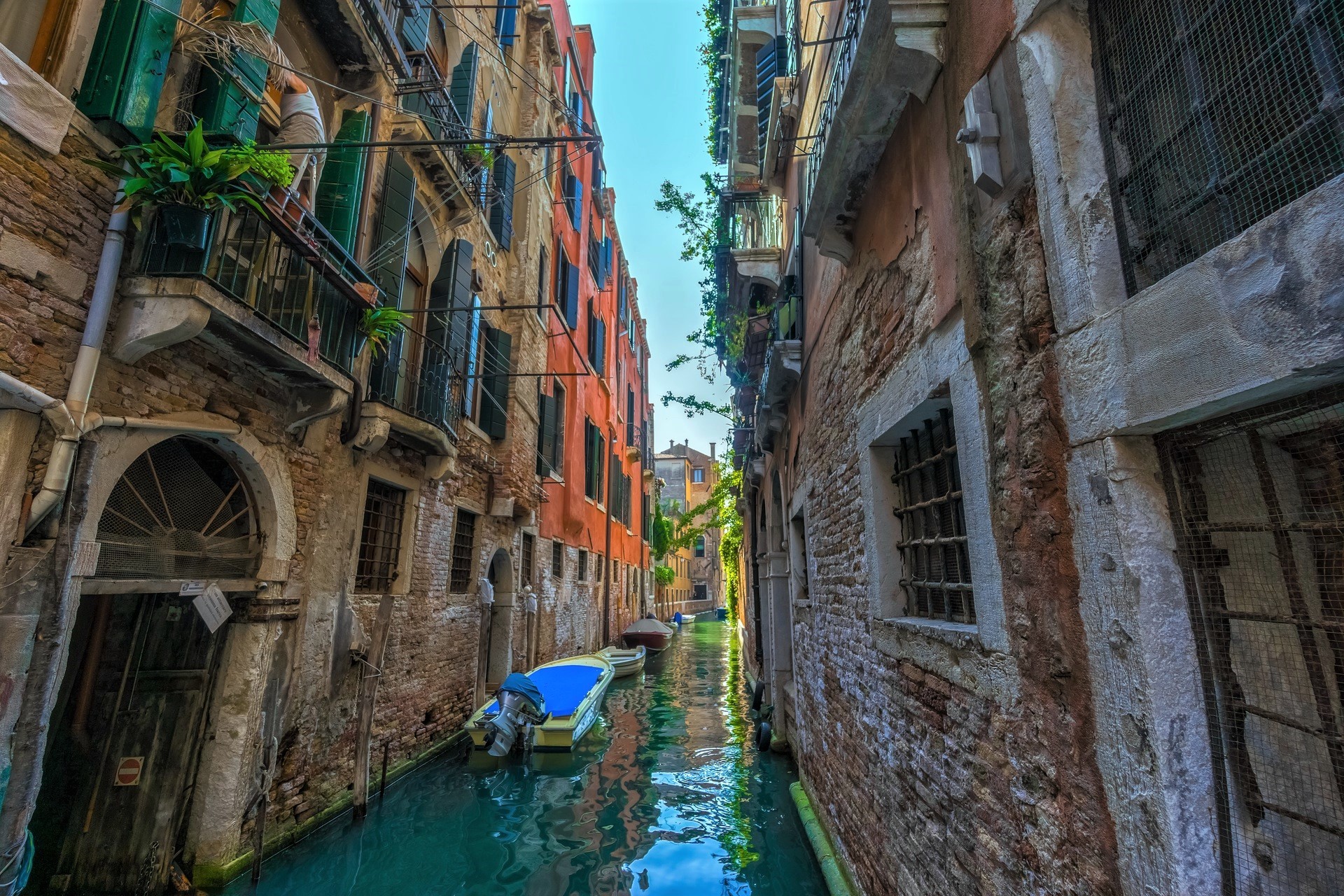 Architecture Boat Building Canal Italy Venice 1920x1280