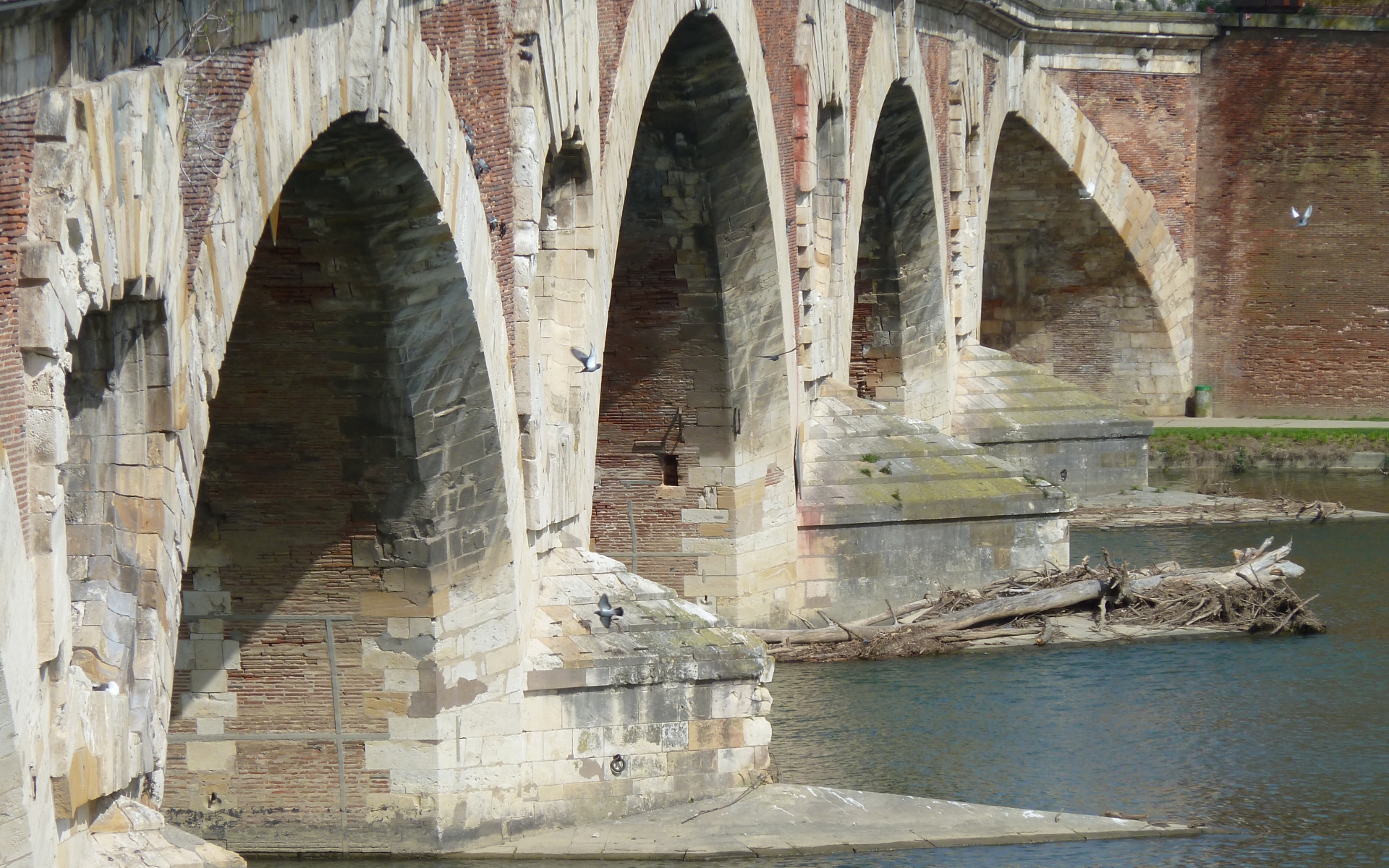 Man Made Pont Neuf Toulouse 1920x1200