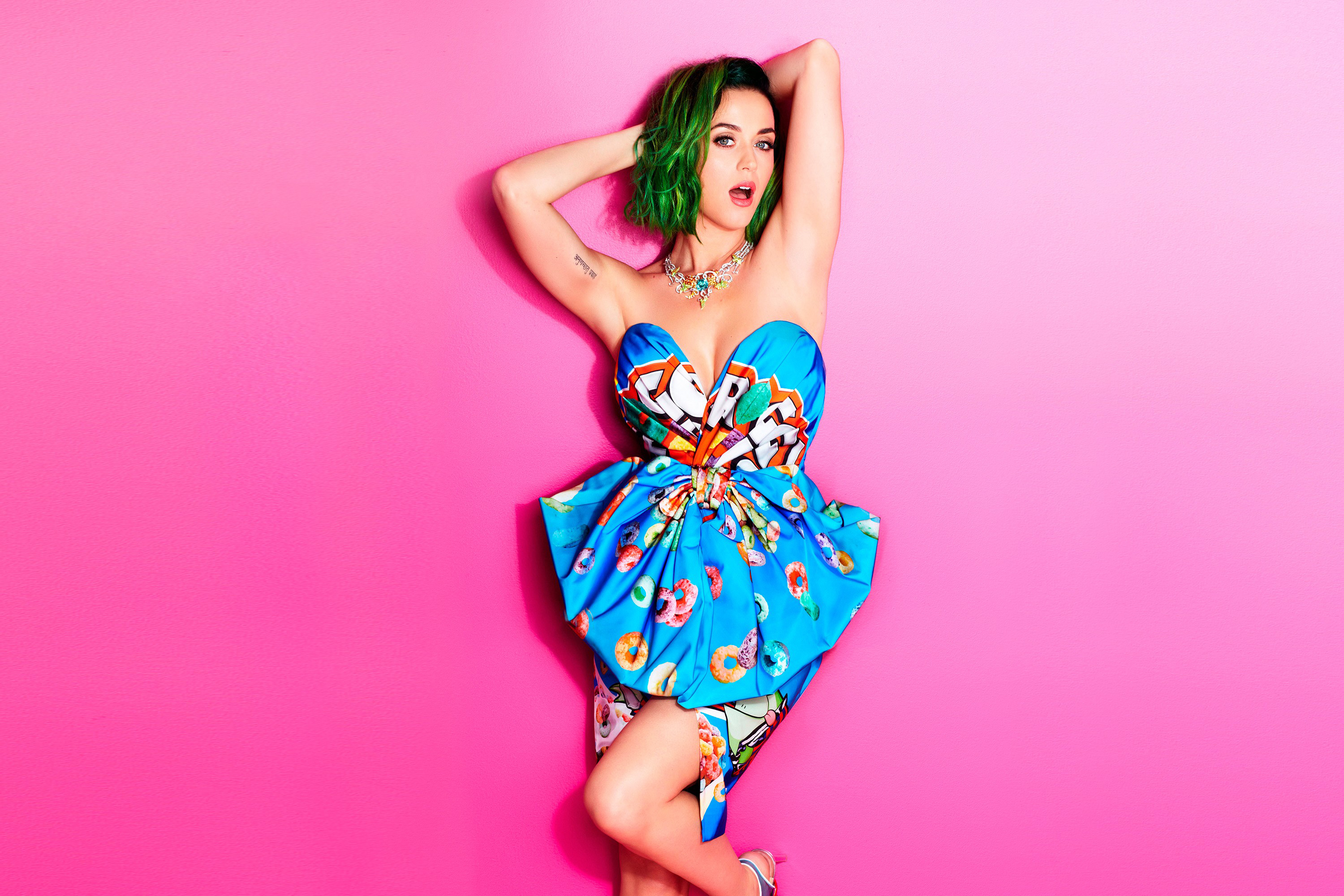 Green Hair Katy Perry Necklace 3000x2000