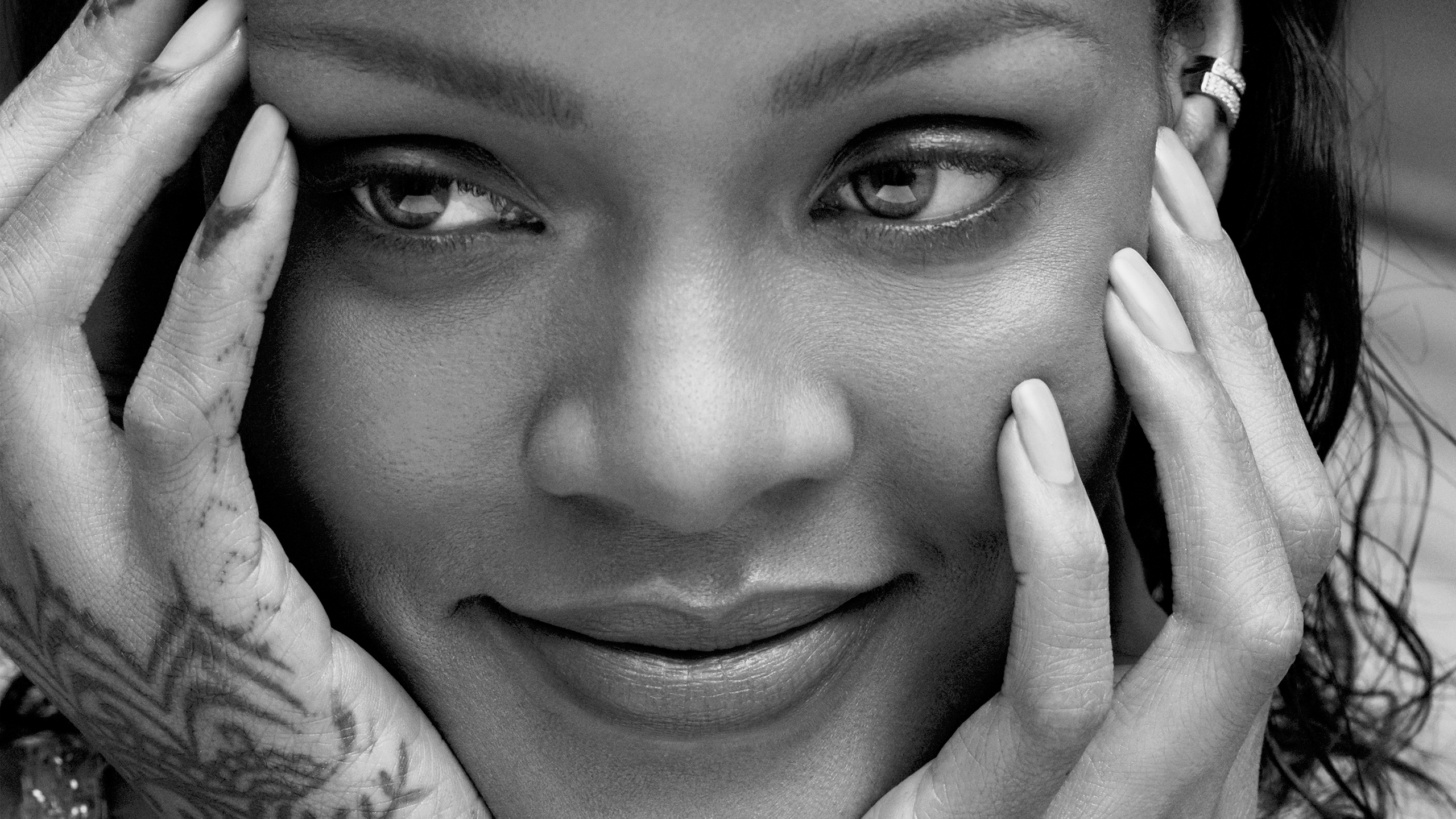 Rihanna Singer Woman 2560x1440