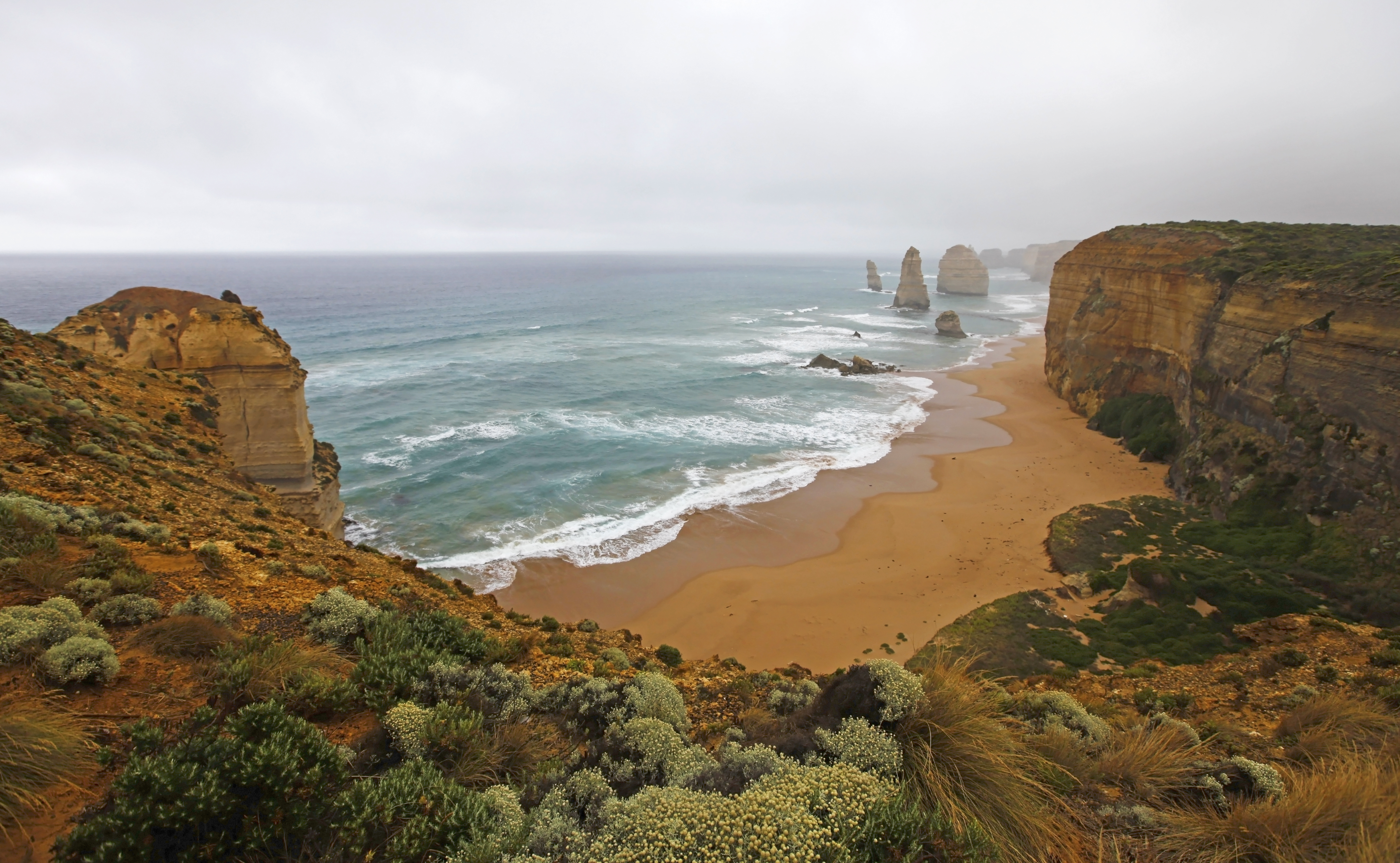 Australia Coastline Fog Limestone Stacks Ocean Sand Sea The Twelve Apostles Victoria Australia Wave 5534x3410