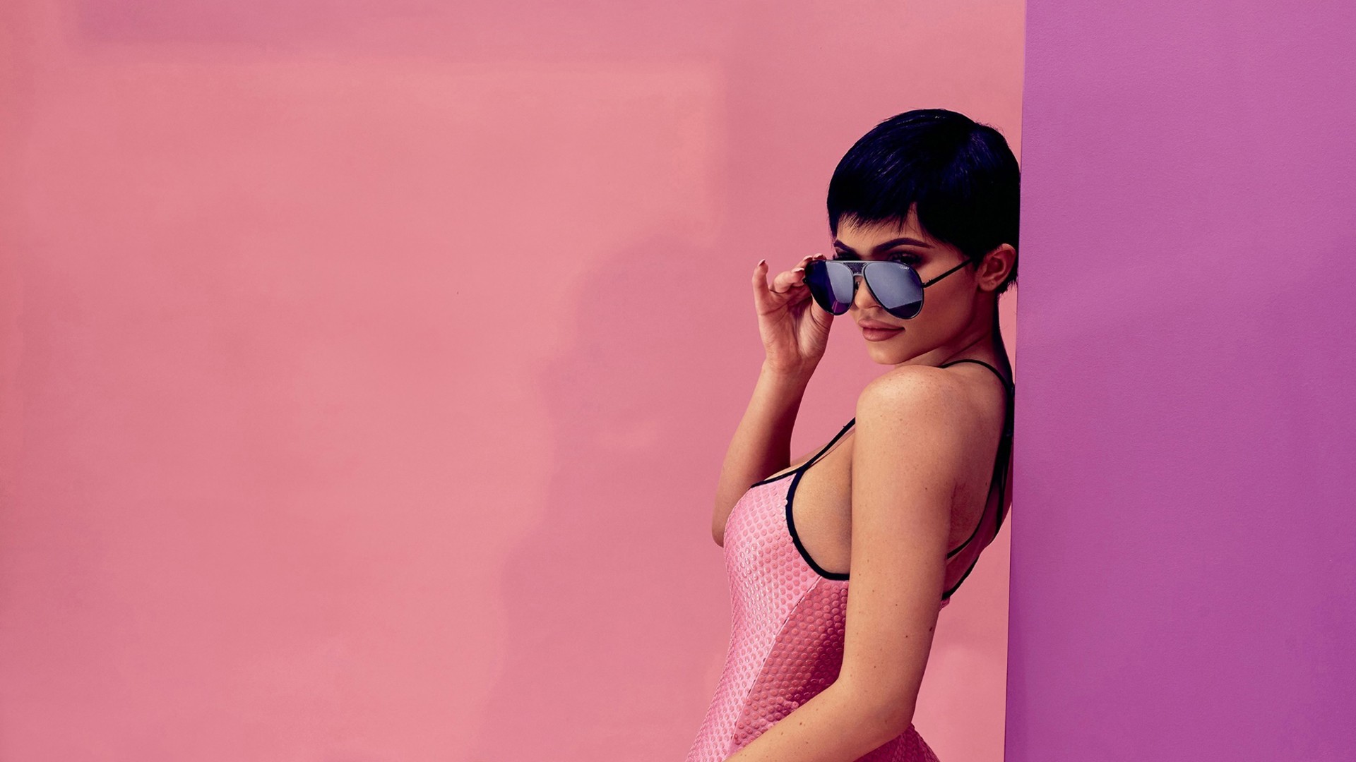Black Hair Kylie Jenner Model Short Hair Sunglasses Woman 1920x1080