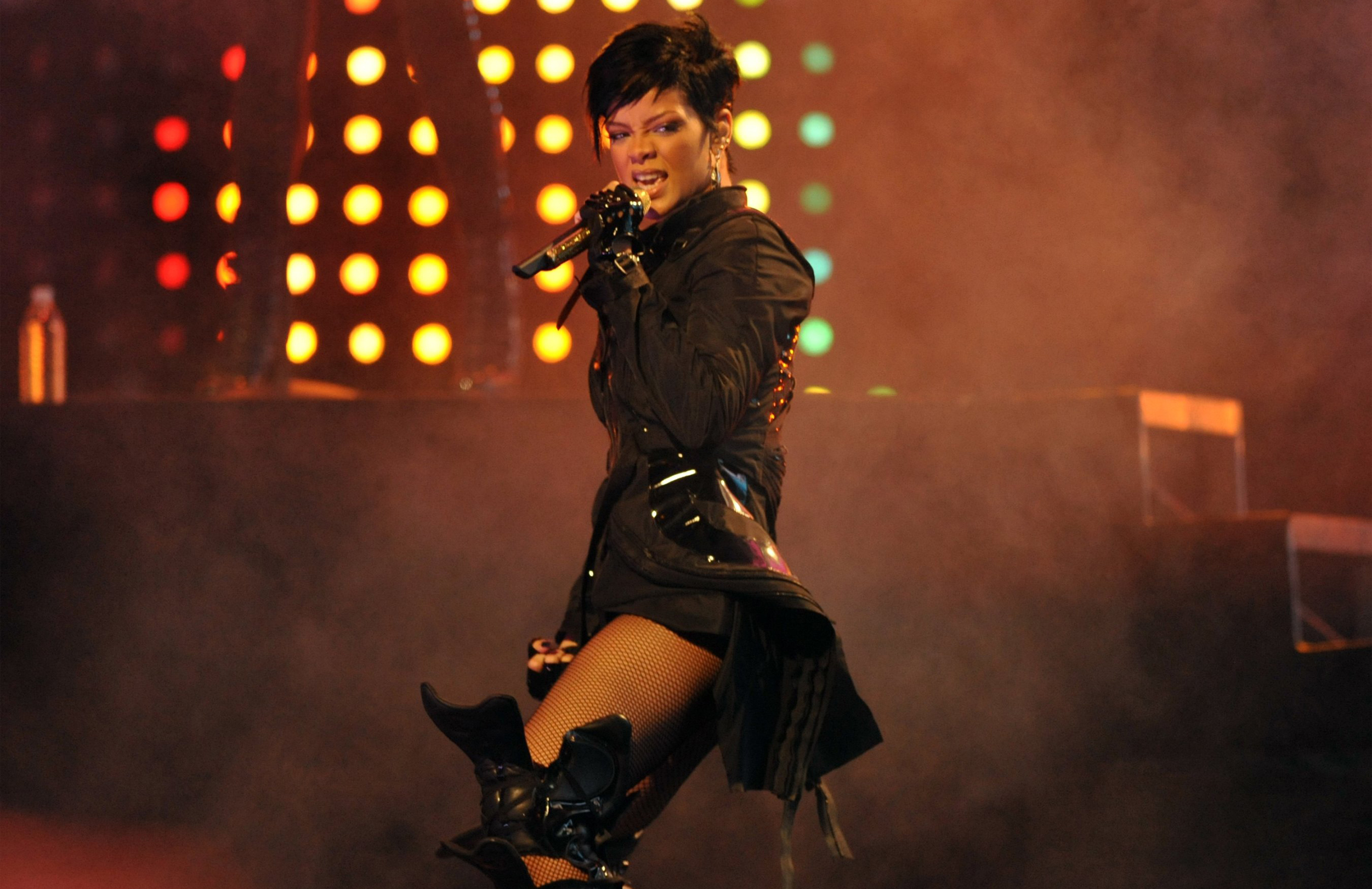 Barbadian Music Rihanna Singer 2502x1622