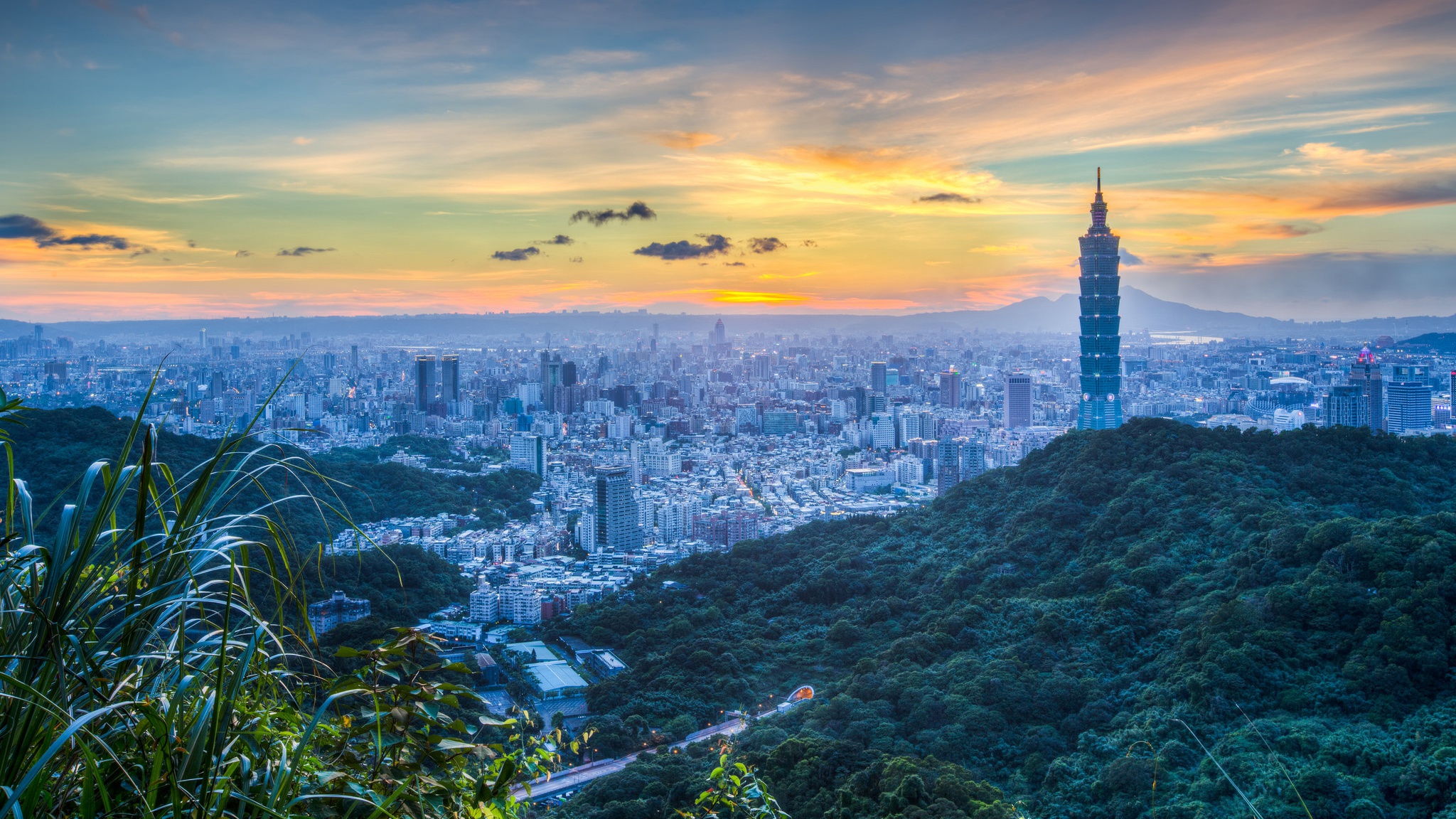 Building City Cityscape Skyscraper Taipei Taiwan 2048x1152