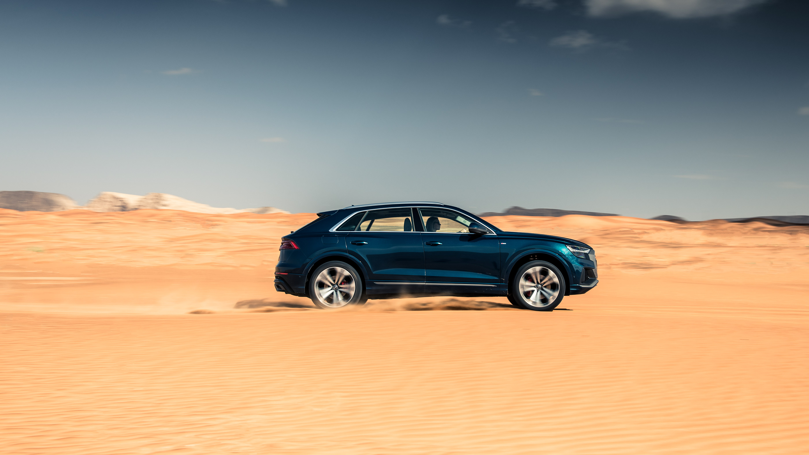 Audi Audi Q8 Blue Car Car Desert Luxury Car Suv 2800x1575