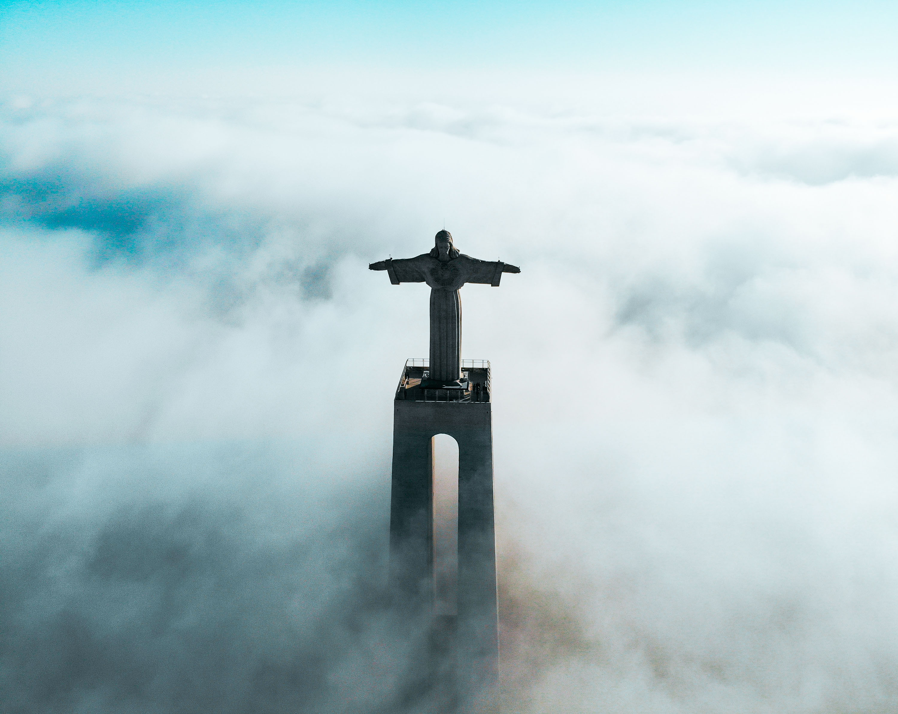 Religious Christ The Redeemer 3000x2385