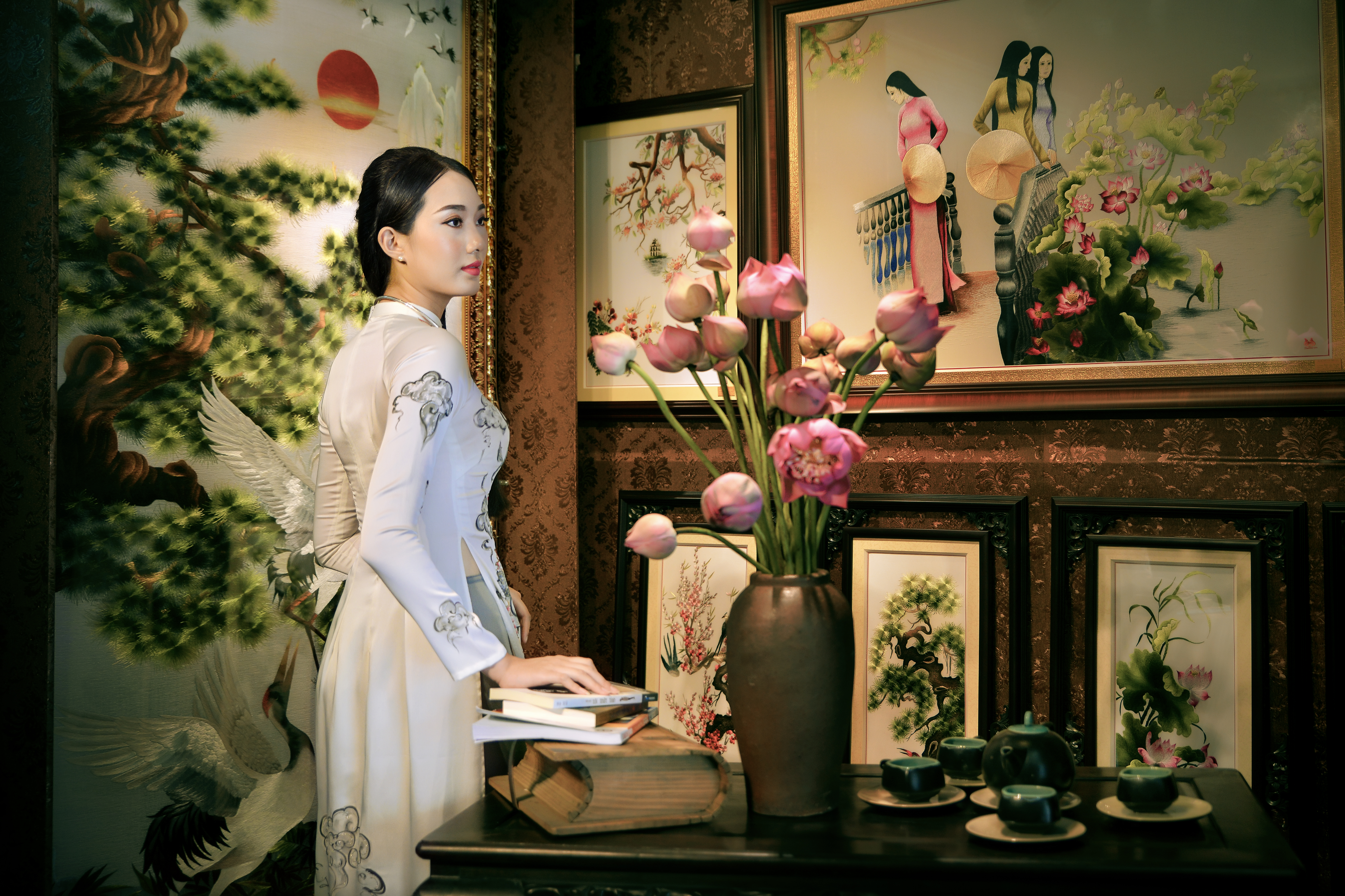 Ao Dai Asian Book Bouquet Flower Girl Painting Tea Set Vietnamese 6423x4282