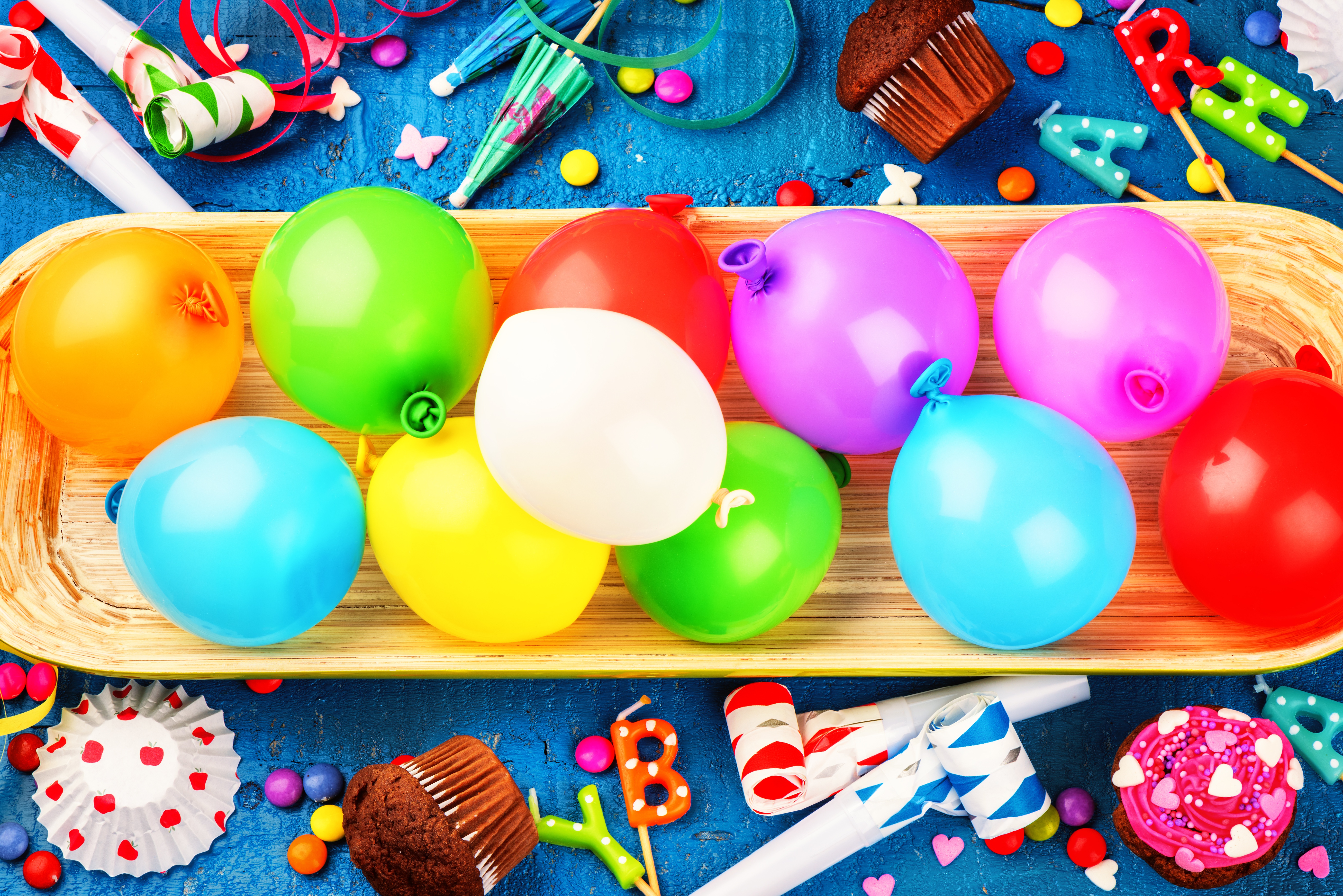 Balloon Birthday Colorful Muffin Party 5520x3684