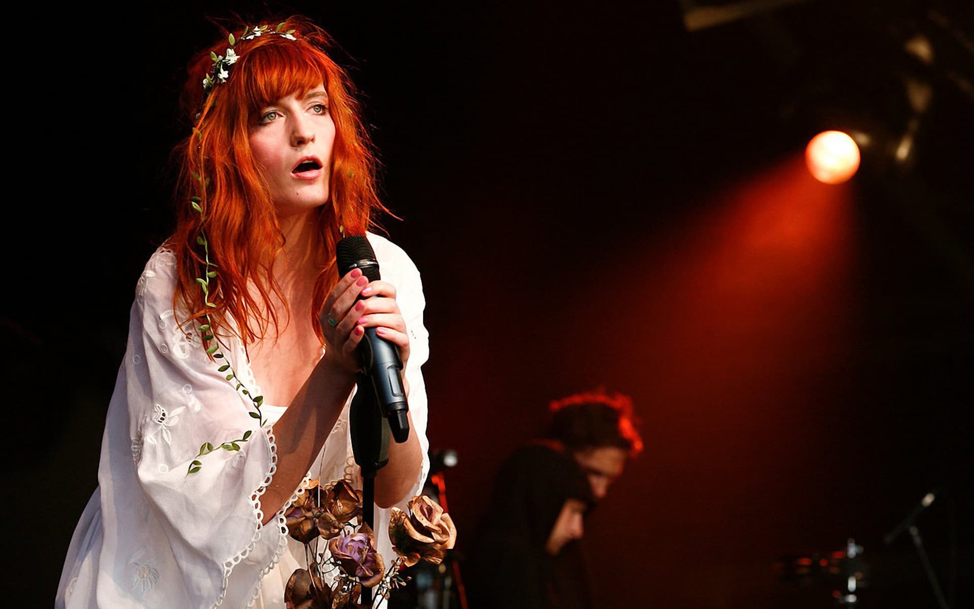 Florence Welch Redhead Singer 1920x1200