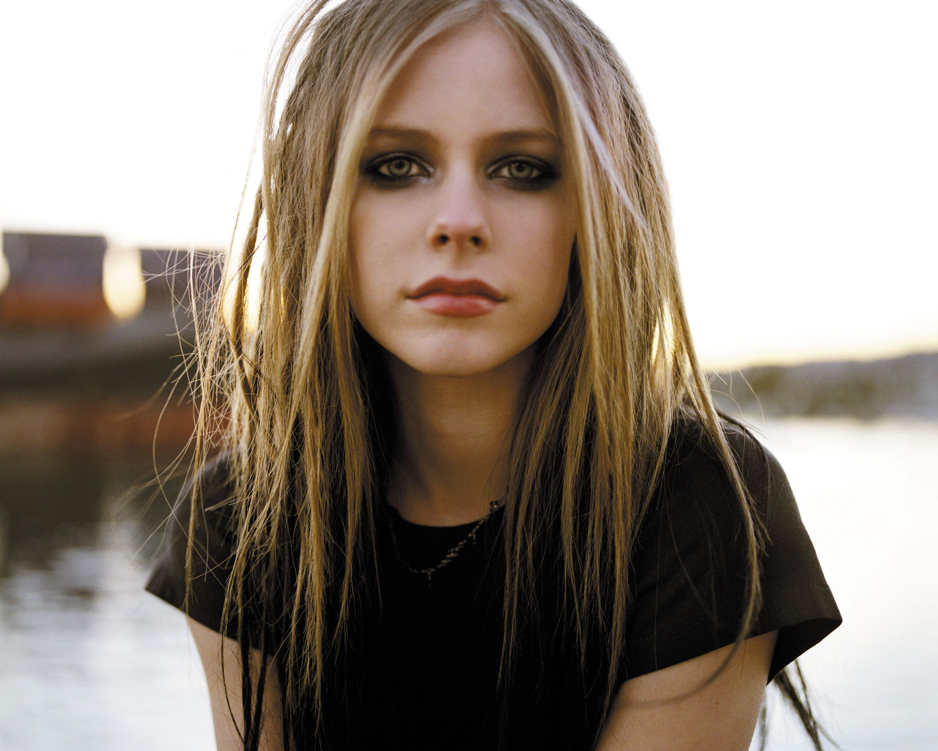 Music Avril Lavigne 3000x2400